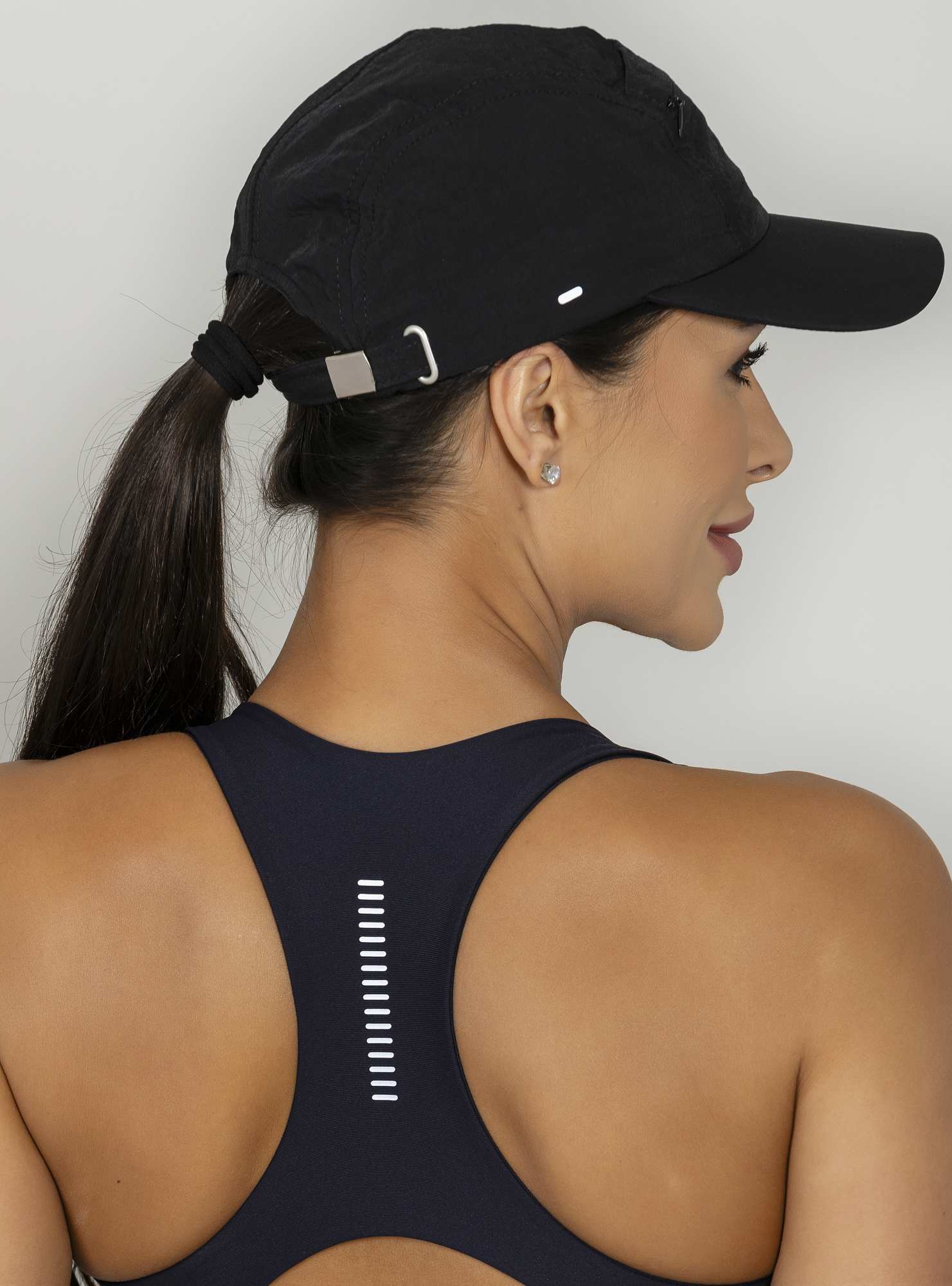 Boné Esportivo Com Bolso Preto