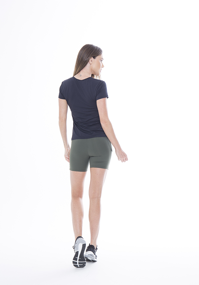 Bermuda com Bolso Emana Essencial Verde 20