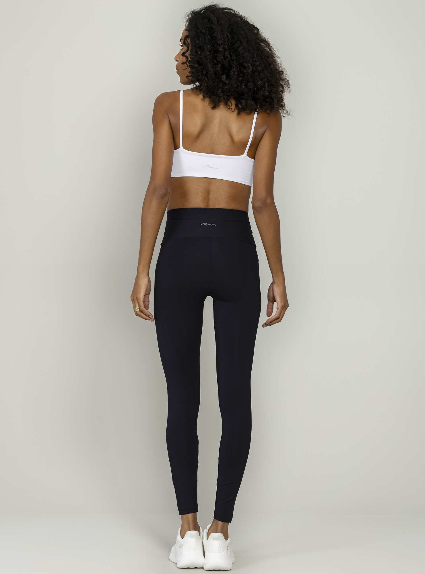 Legging Com Bolso Emana® Essencial Preto