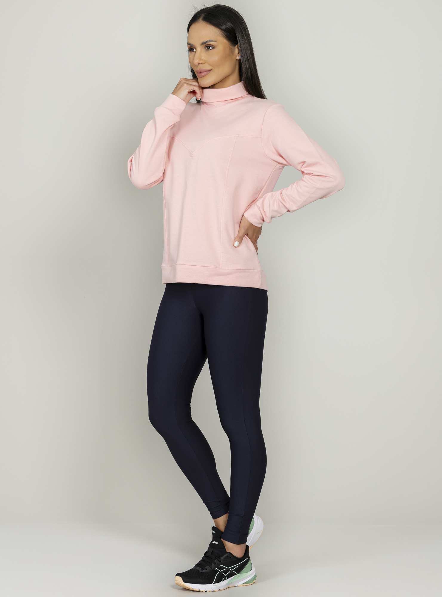 Blusão Com Gola Rosa 26
