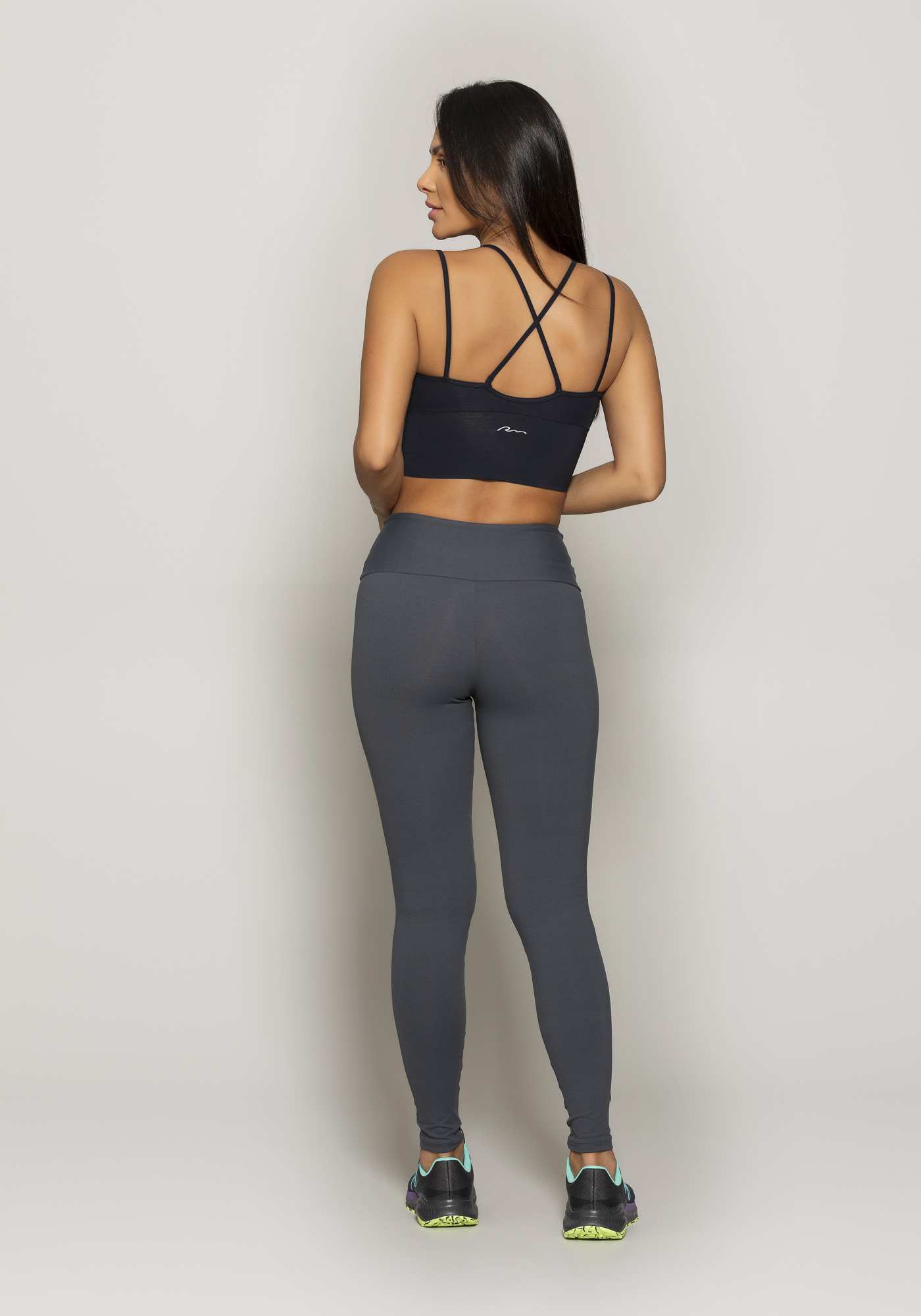 Legging Essencial Cinza 02