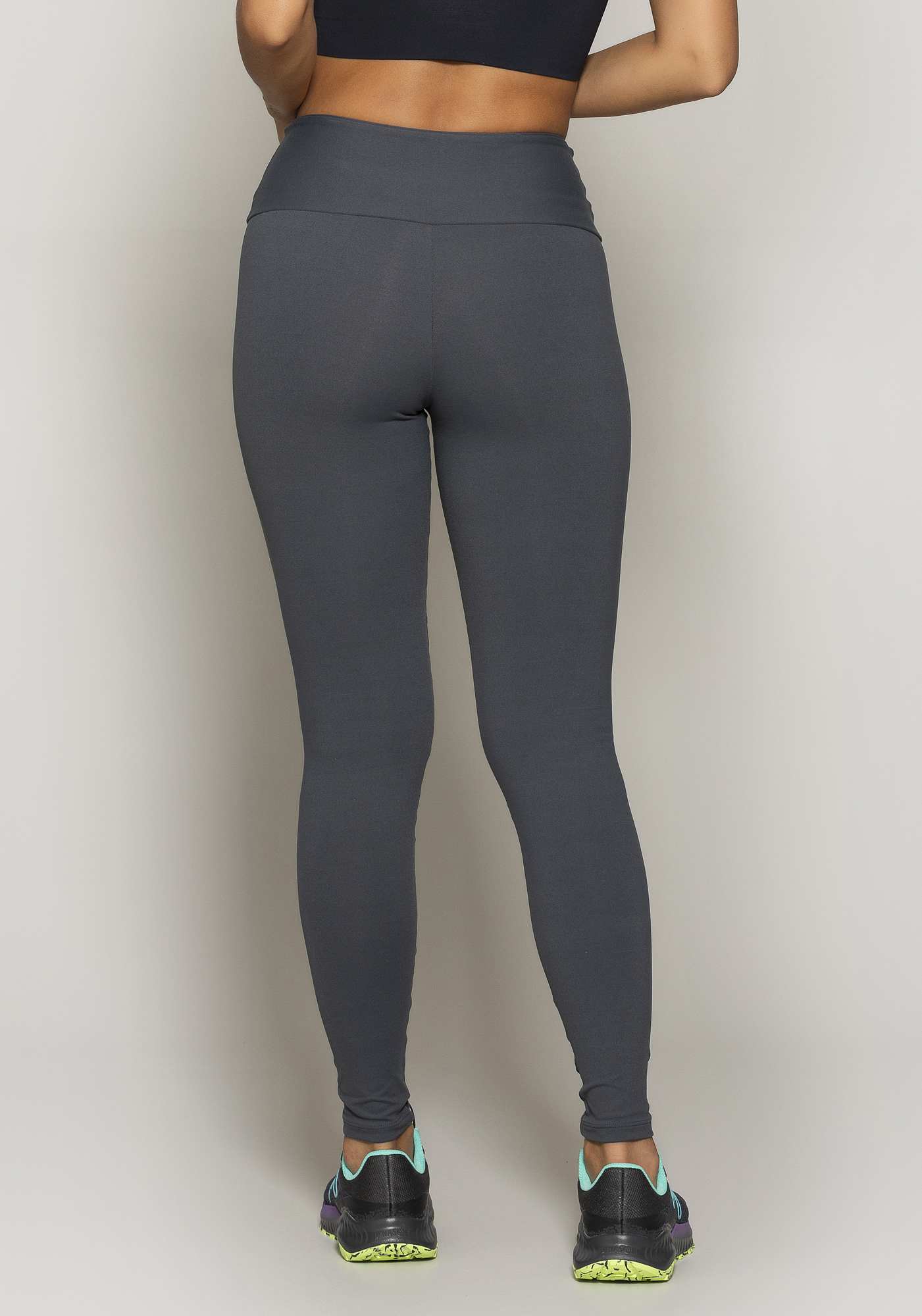 Legging Essencial Cinza 02