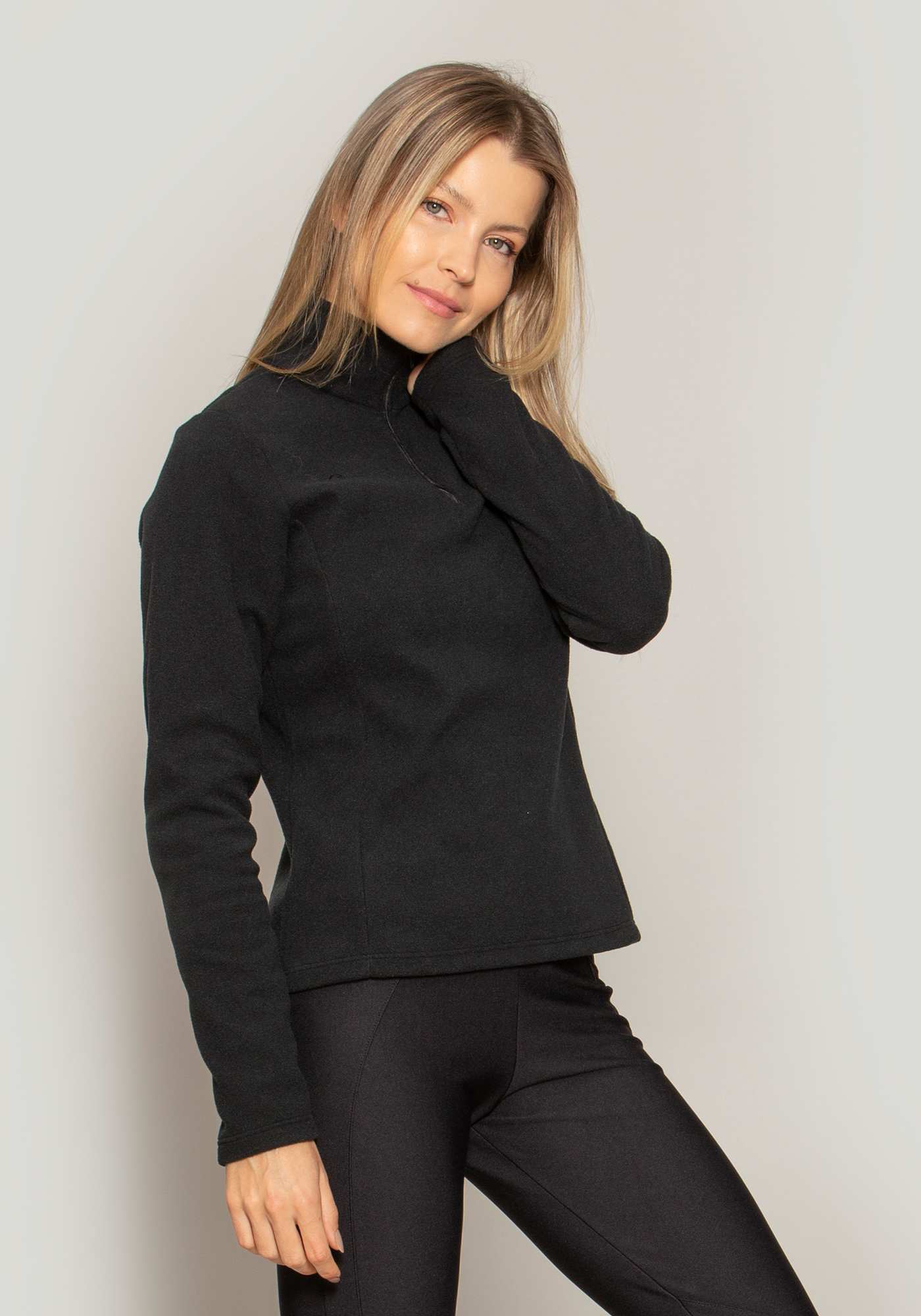 Blusa Gola Alta Térmica Preto