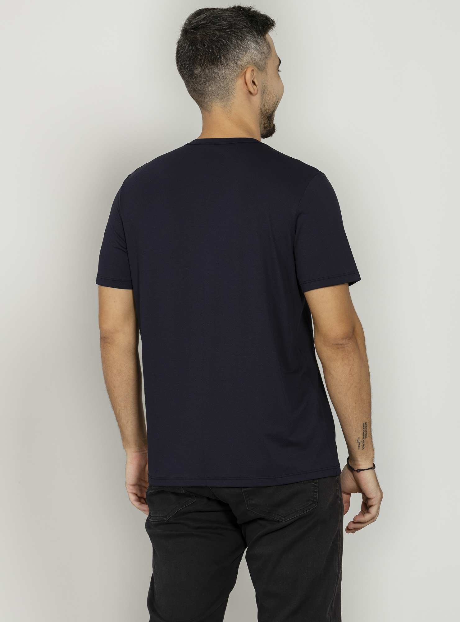 Camiseta Manga Curta Preto