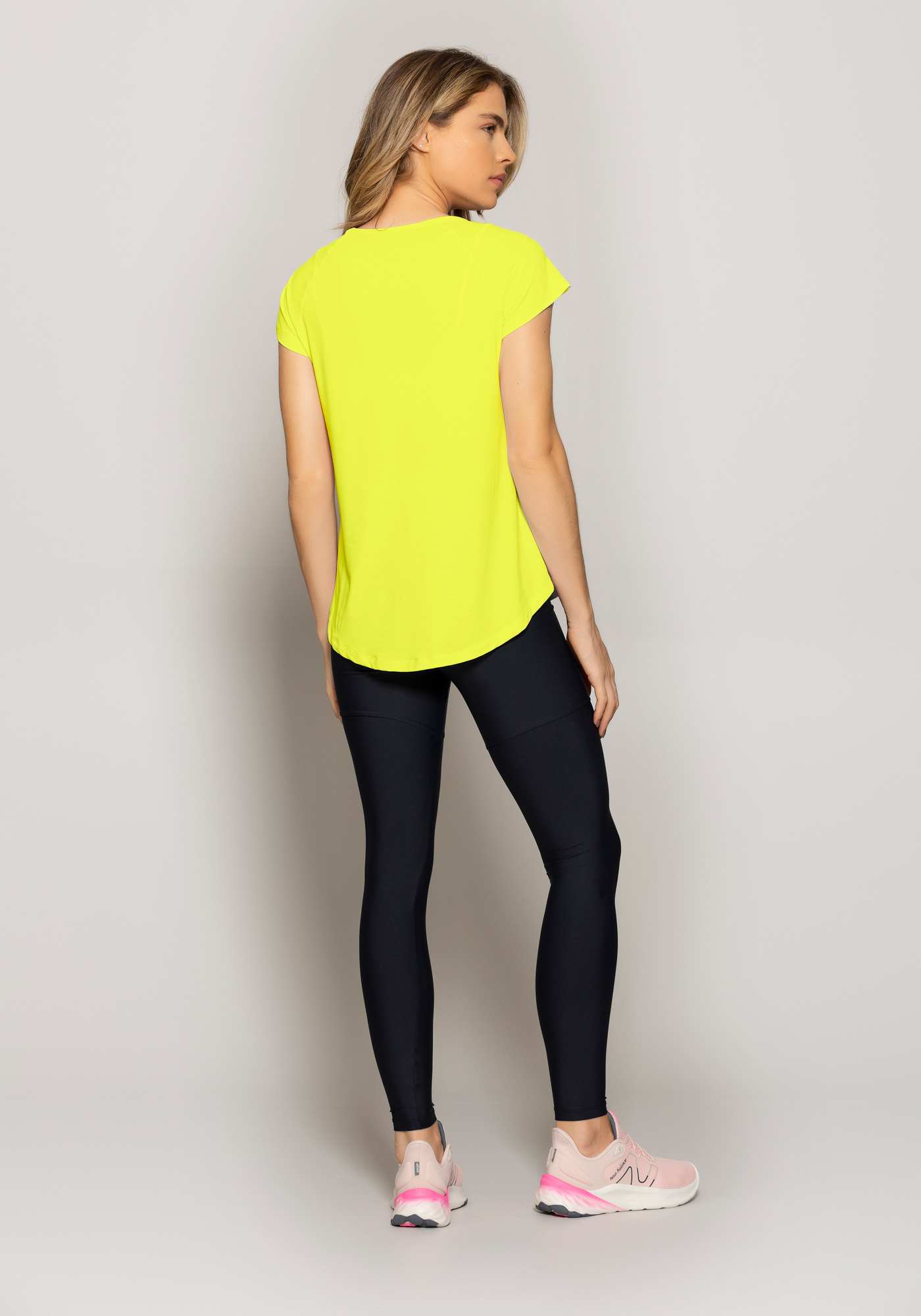 Blusa New Trip Essencial Amarelo 04