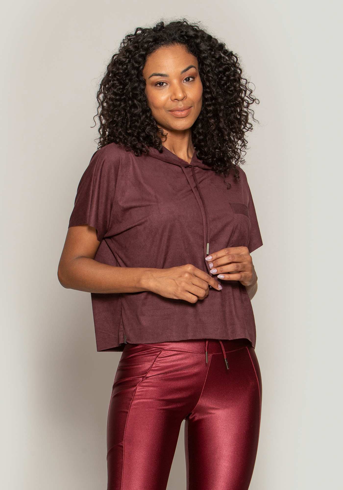 Blusa Boxy Suede Bordo 03