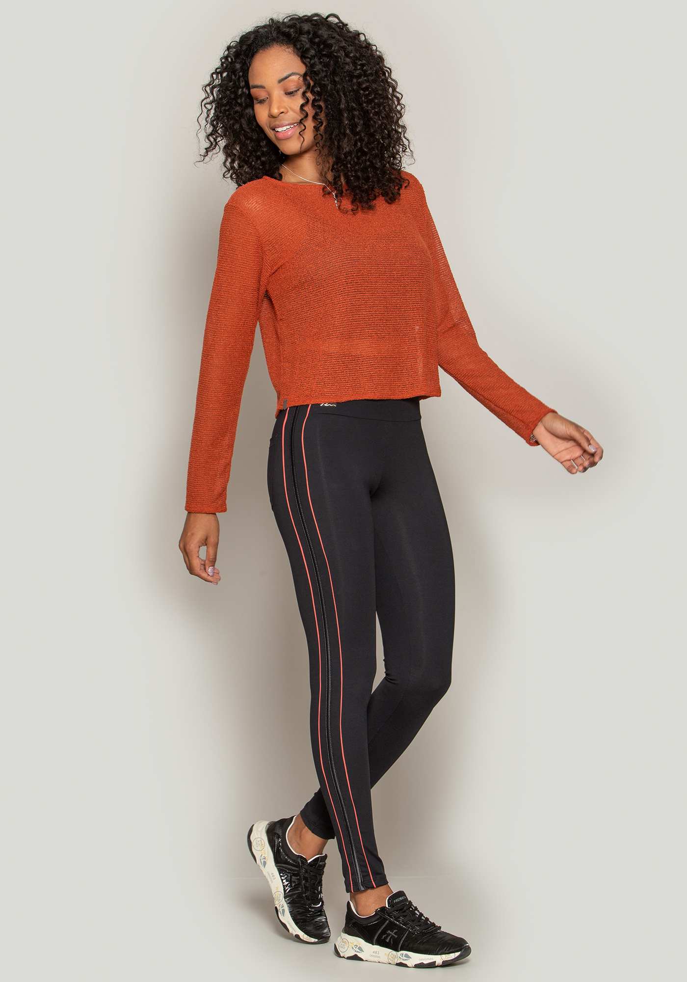 Blusa Malha Crochê Marrom 03