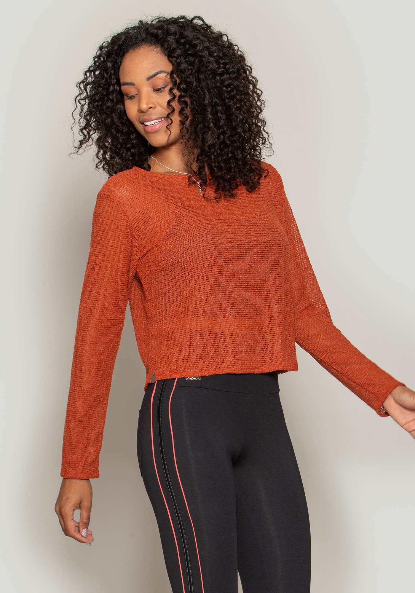Blusa Malha Crochê Marrom 03