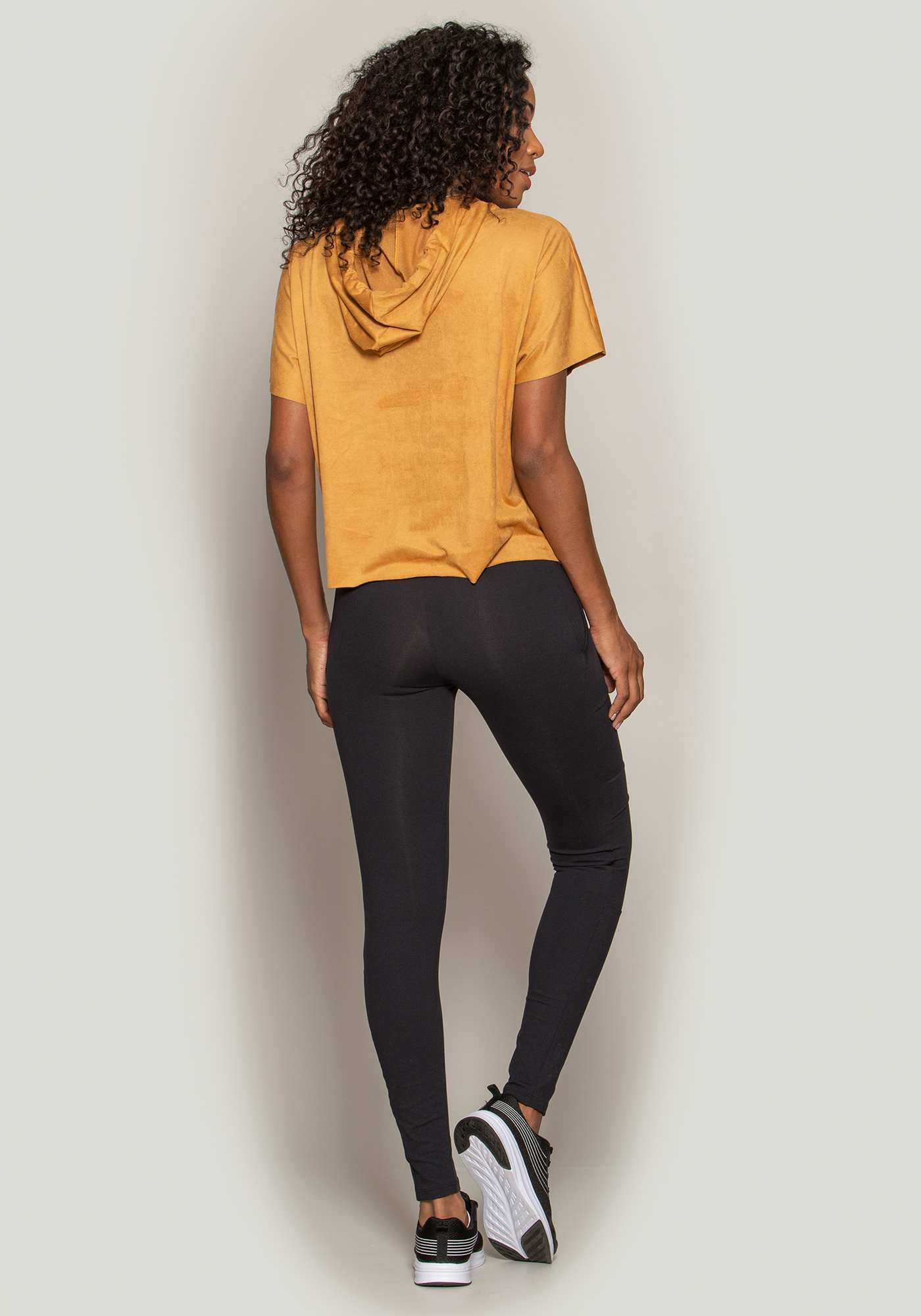 Blusa Boxy Suede Amarelo 06