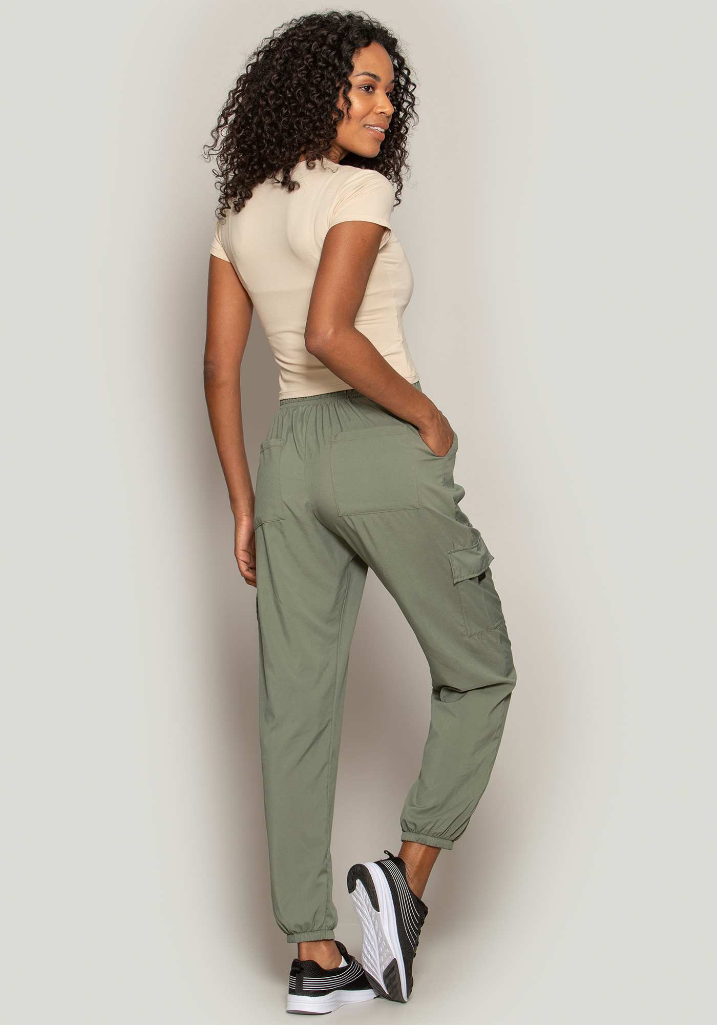 Blusa Cropped Malha Viscose Bege 01 / Verde 20