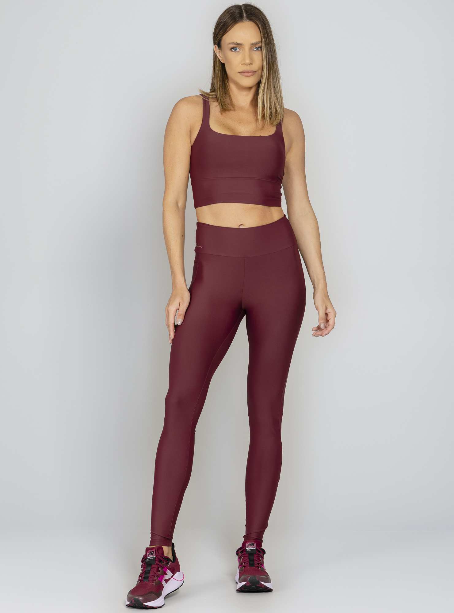 Legging Com Bolso Essencial Bordo 03