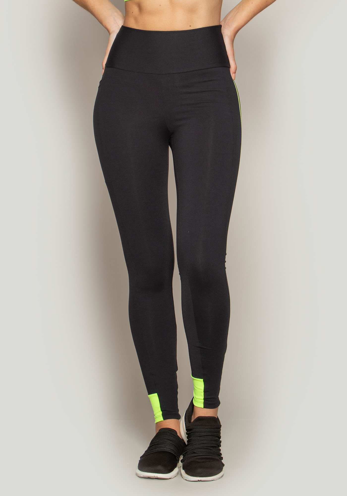Legging Basic Power Preto / Verde 11