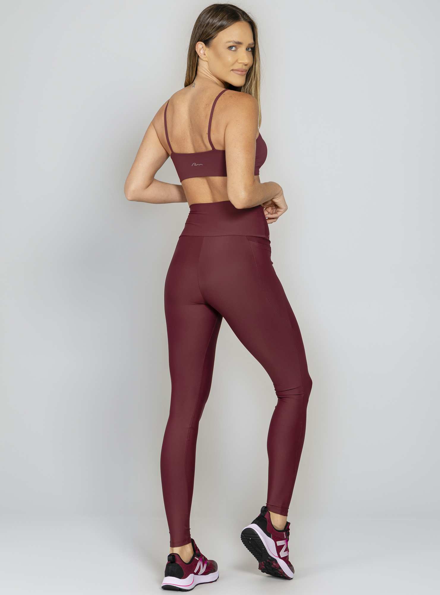 Legging Cintura Alta Essencial Bordo 03