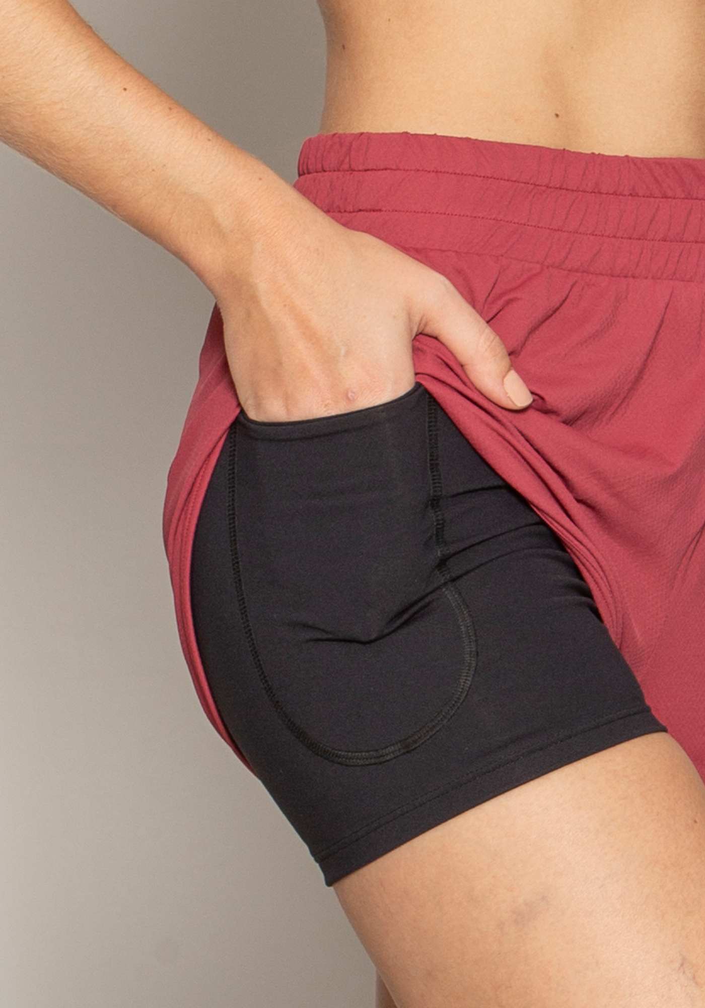 Short Duplo Running Ferrugem 08 / Preto