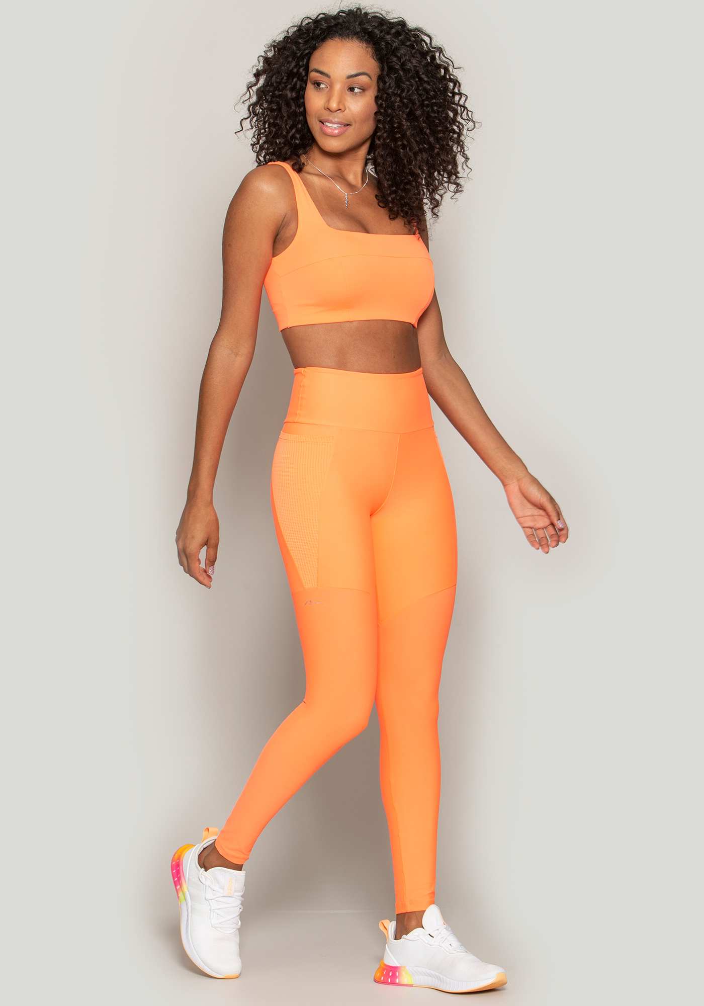 Legging Blocking com Bolsos Laranja 16