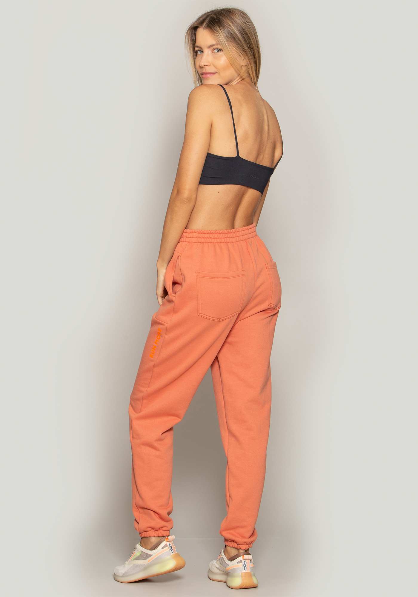 Calça Jogger de Moletom Ferrugem 06 / Laranja 15