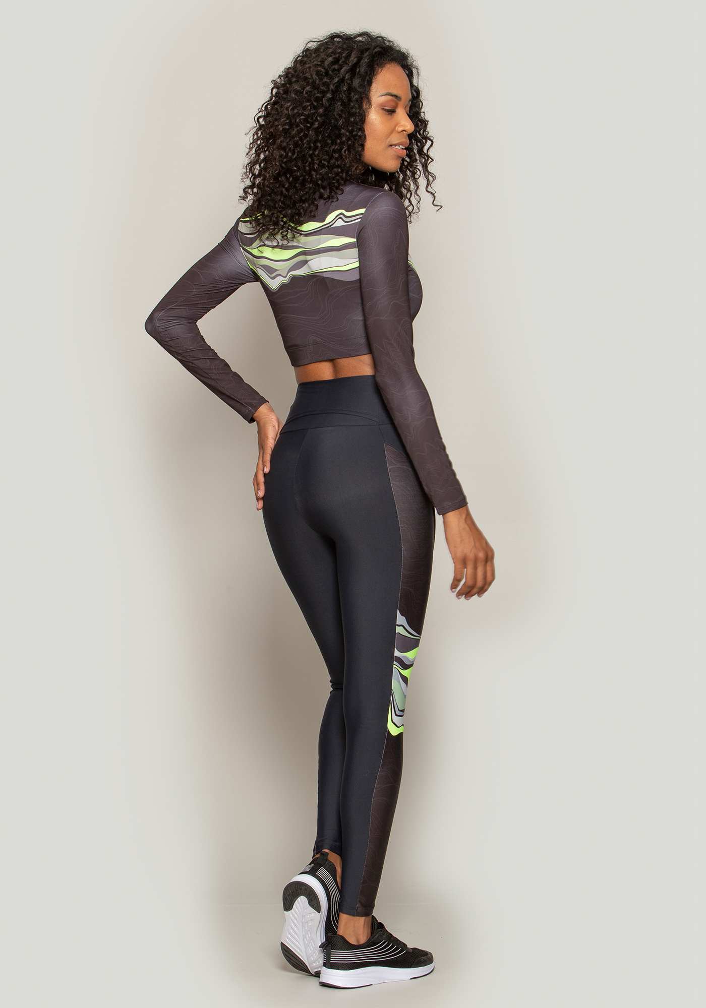 Blusa Cropped Vibração Sbf 076