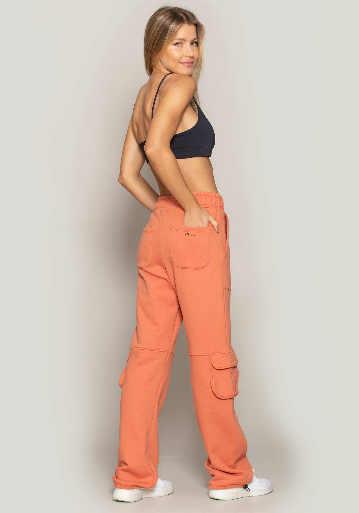 Calça Bootcut Cargo de Moletom Ferrugem 06