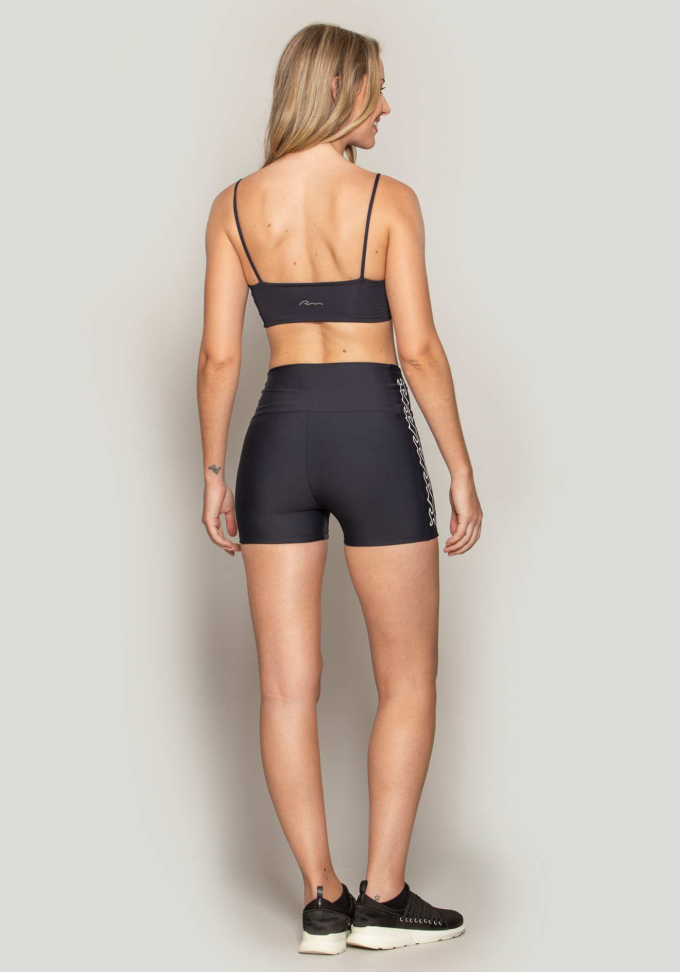 Short Blocking Crew RM Preto / Branco