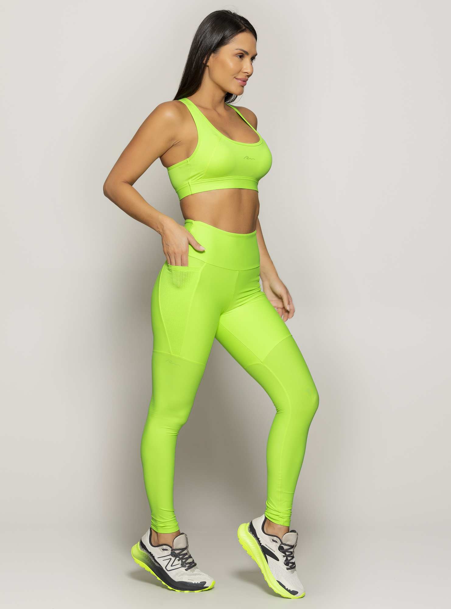 Top Nadador Essencial Verde 11