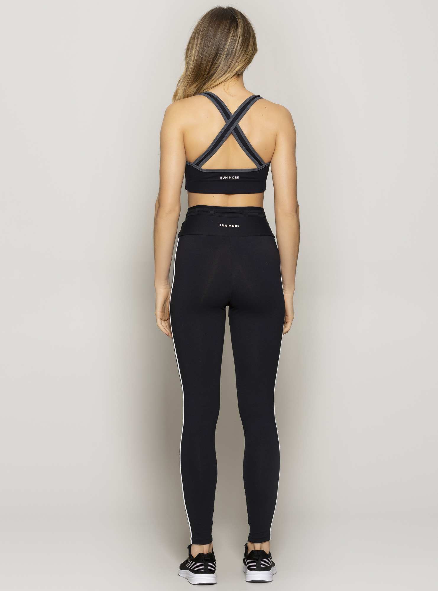 Top com Alças Powerful Preto / Cinza 02