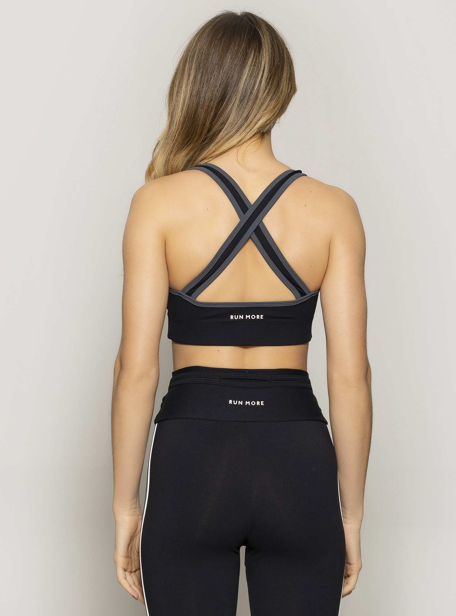 Top com Alças Powerful Preto / Cinza 02