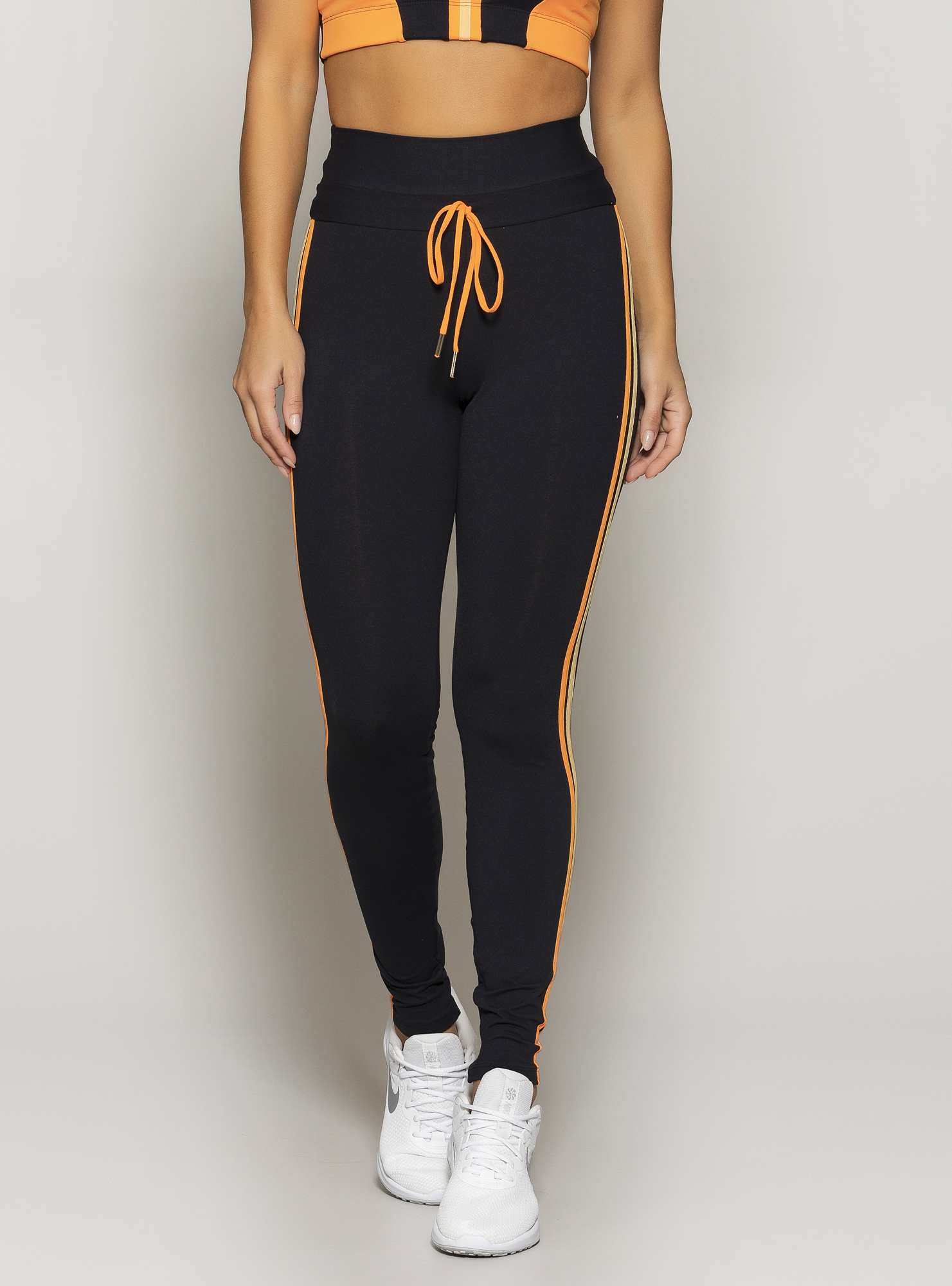 Legging Com Bolso  Powerful Preto / Laranja 22