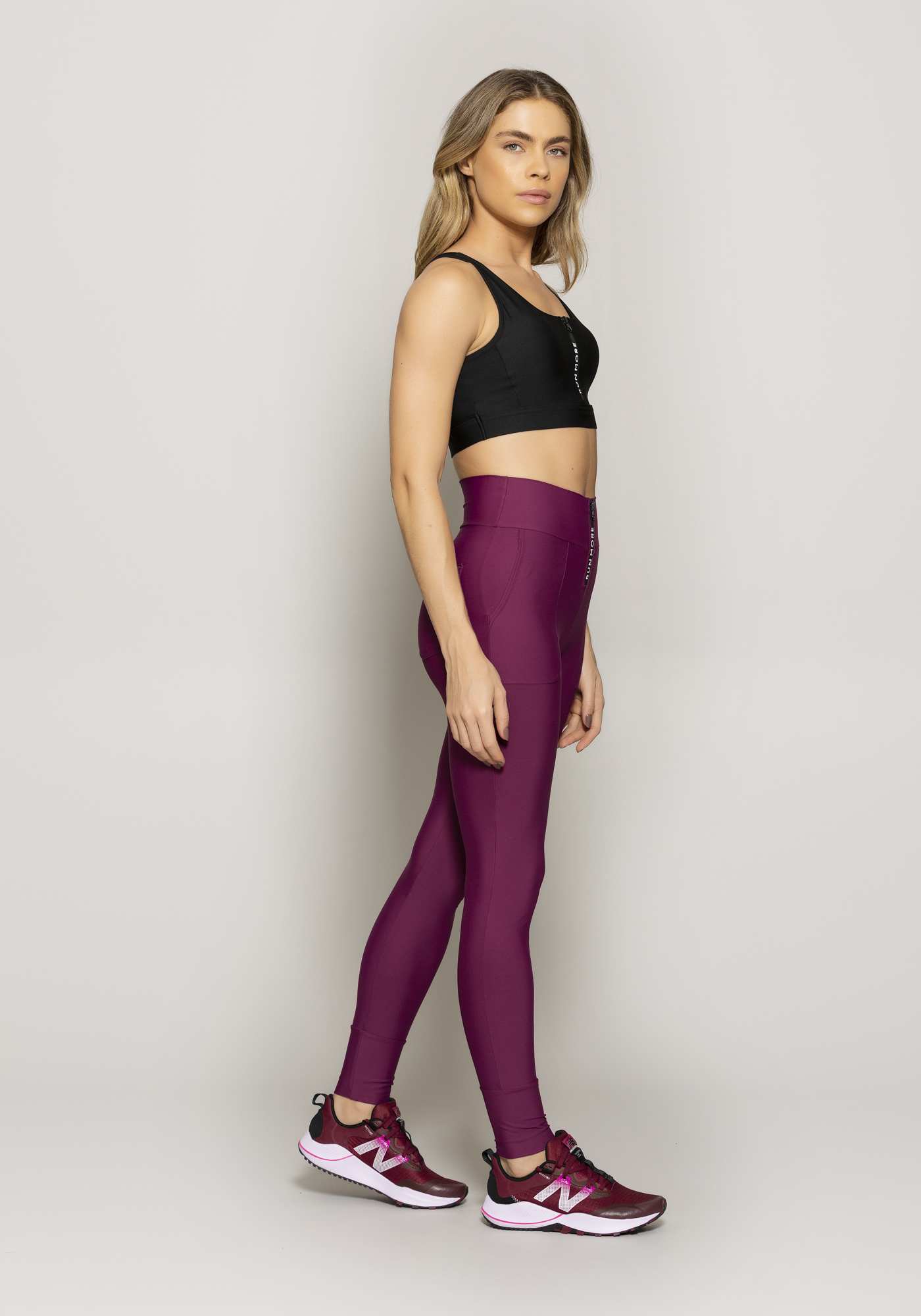 Legging com Bolsos Zip Logo Roxo 03