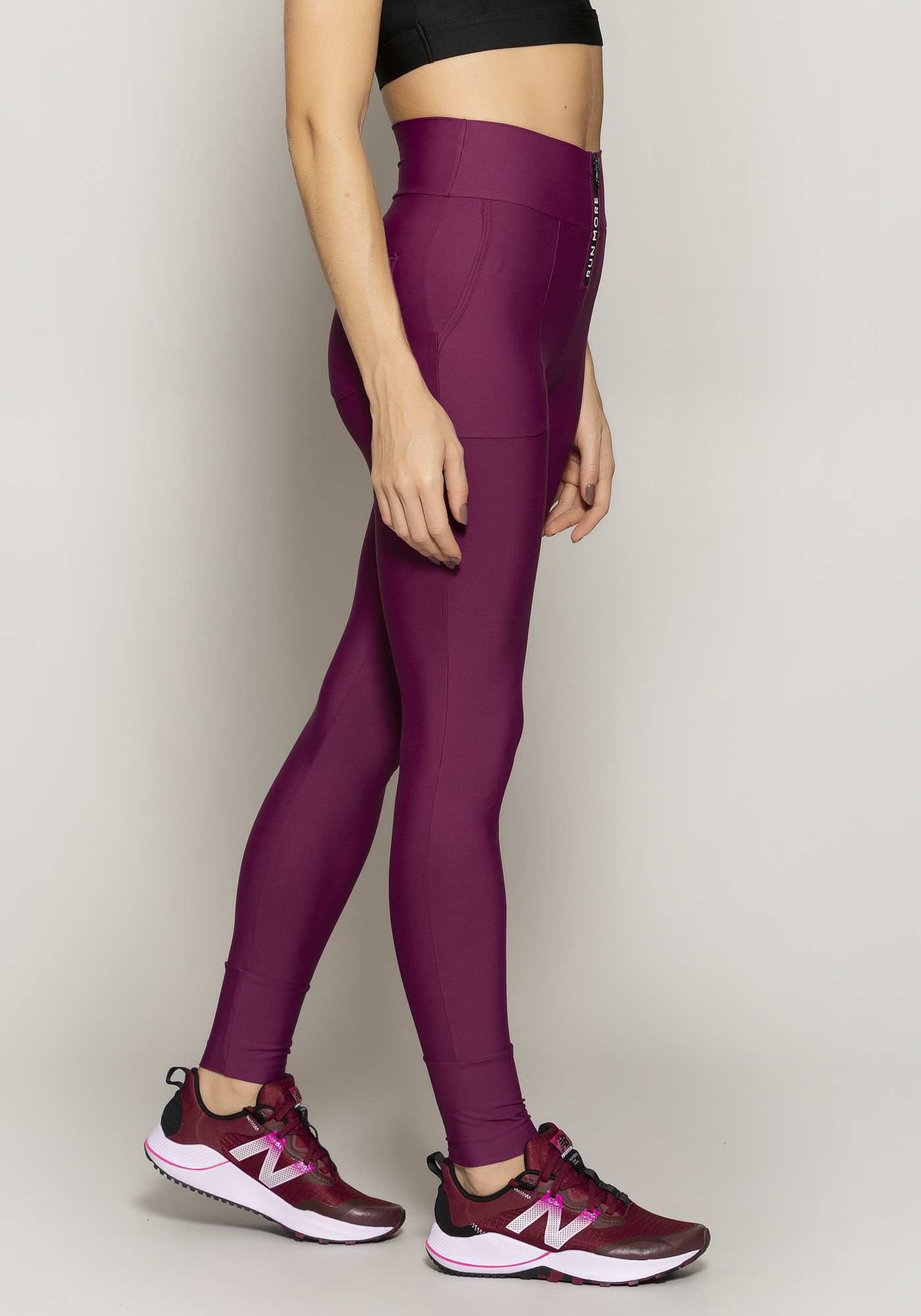Legging com Bolsos Zip Logo Roxo 03