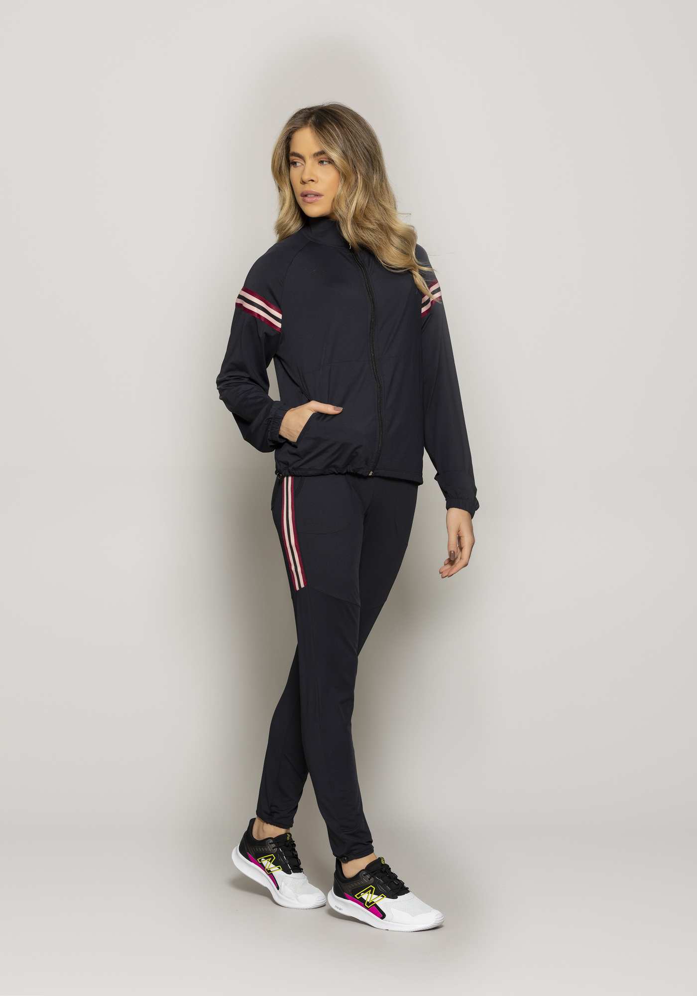 Calça Jogger Leveza Preto / Rosa 35