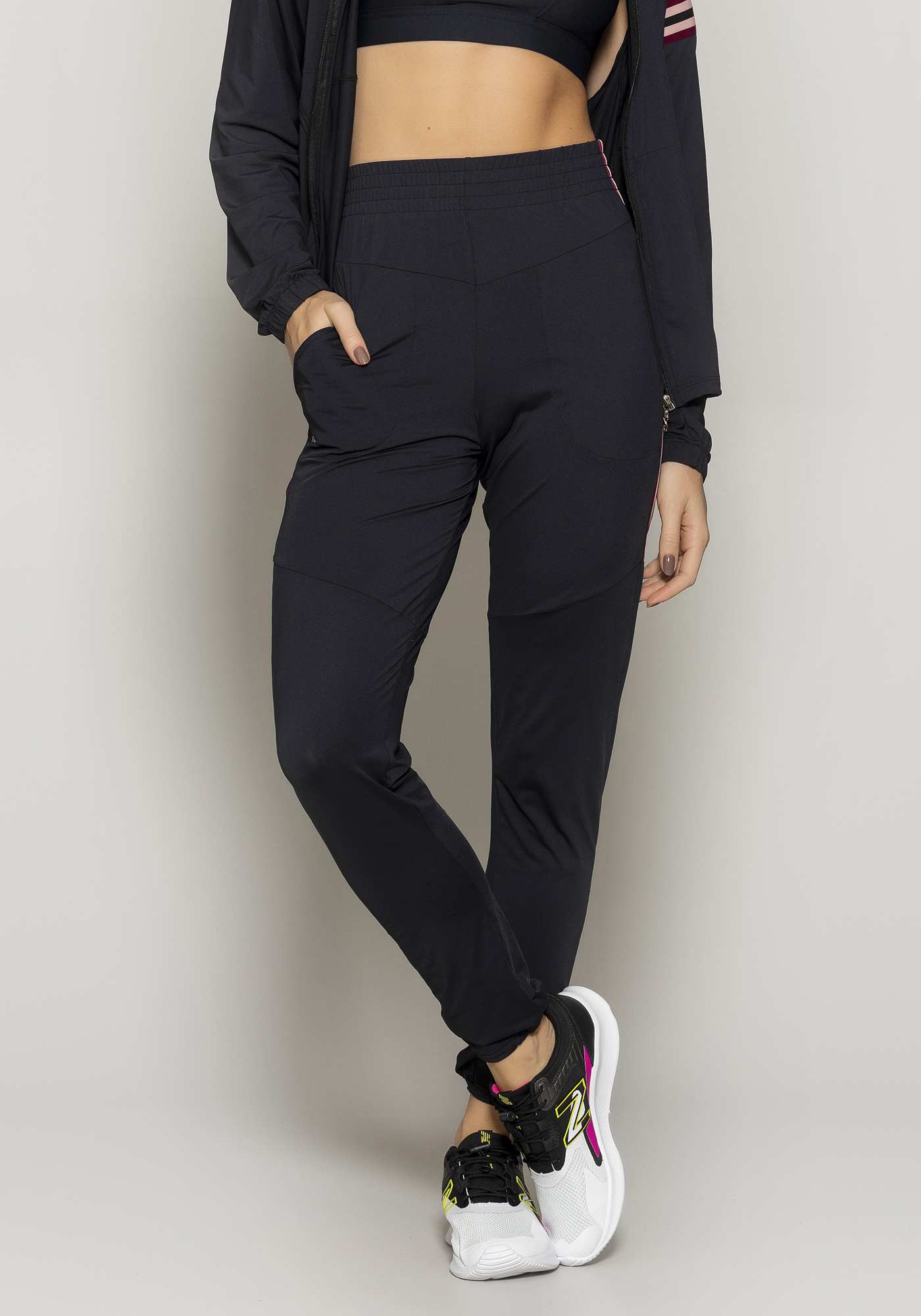 Calça Jogger Leveza Preto / Rosa 35