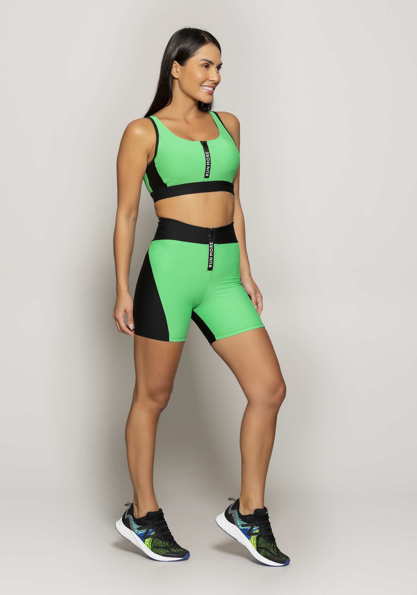 Top Zíp Logo Verde 12 / Preto 02