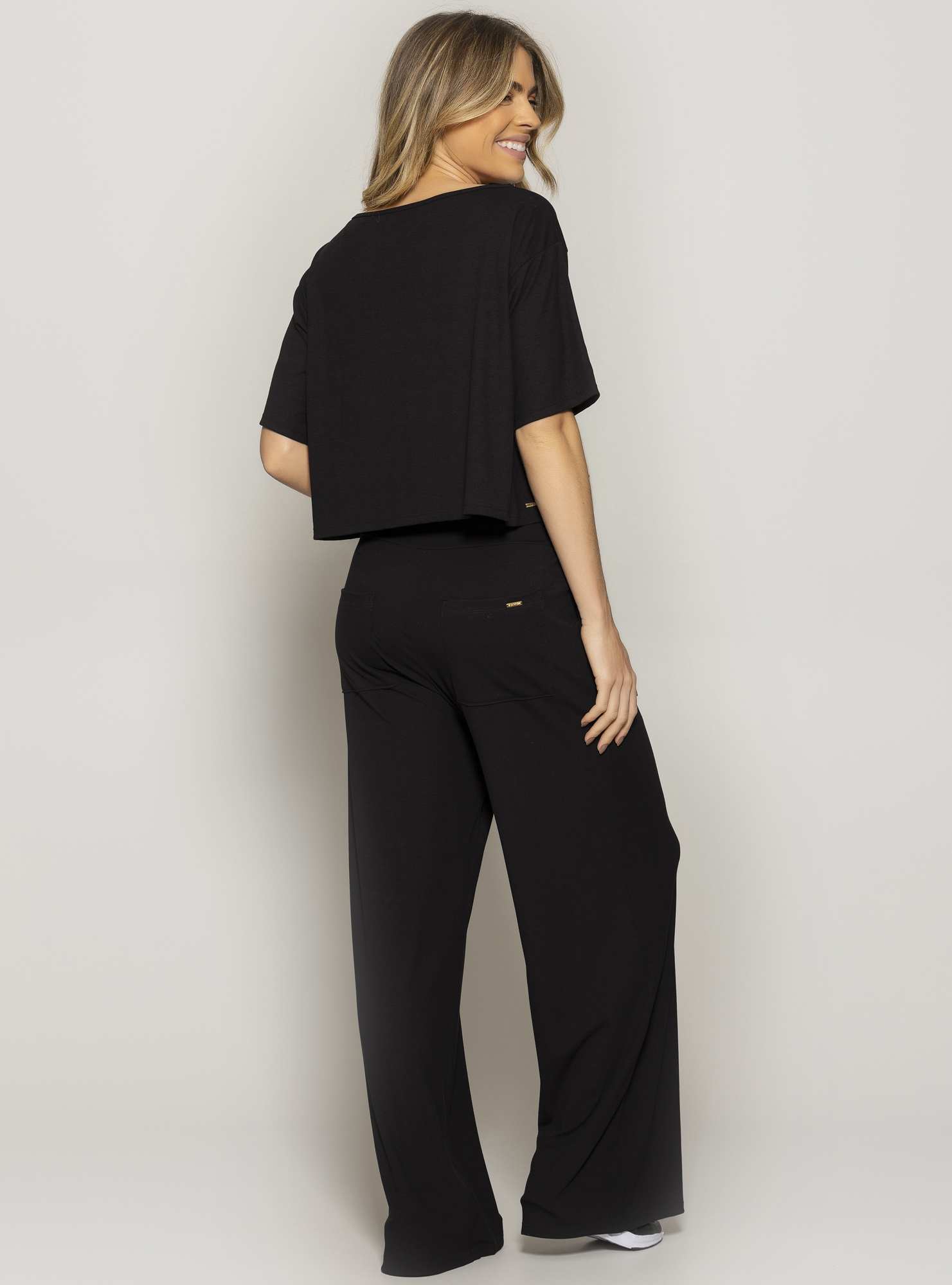 Blusa Canelada Relax Preto