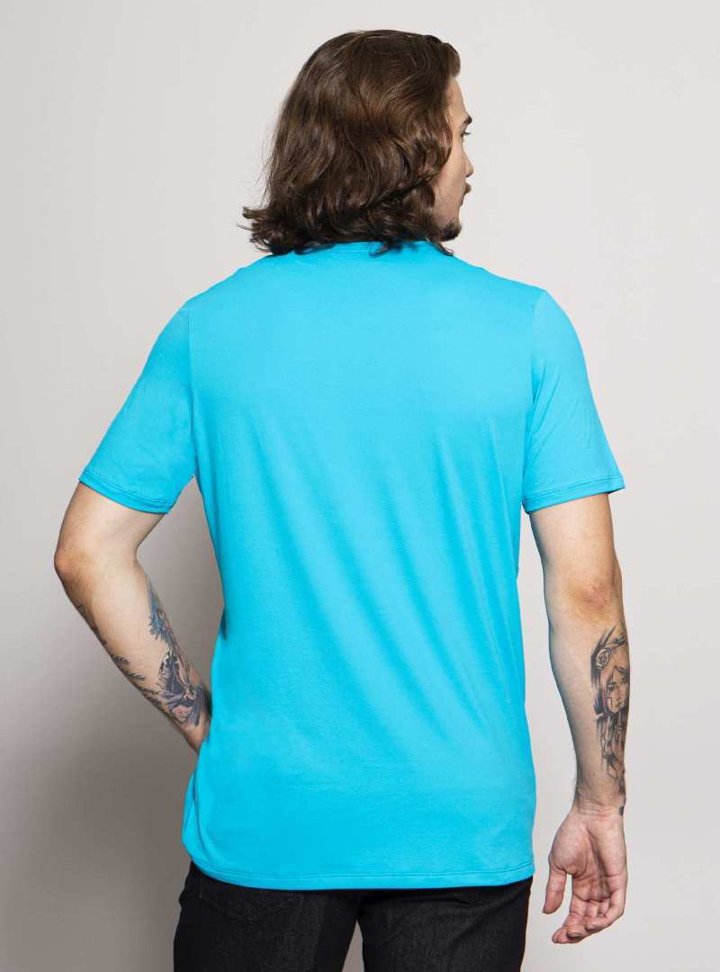 Camiseta Masculina Essencial Azul 05