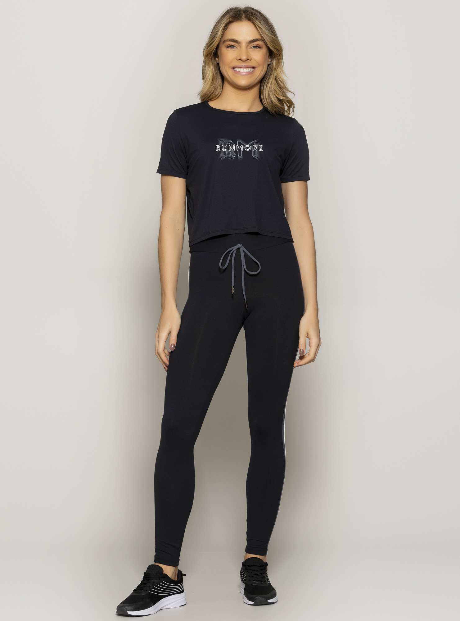 Blusa Boxy Powerful Preto / Cinza 02