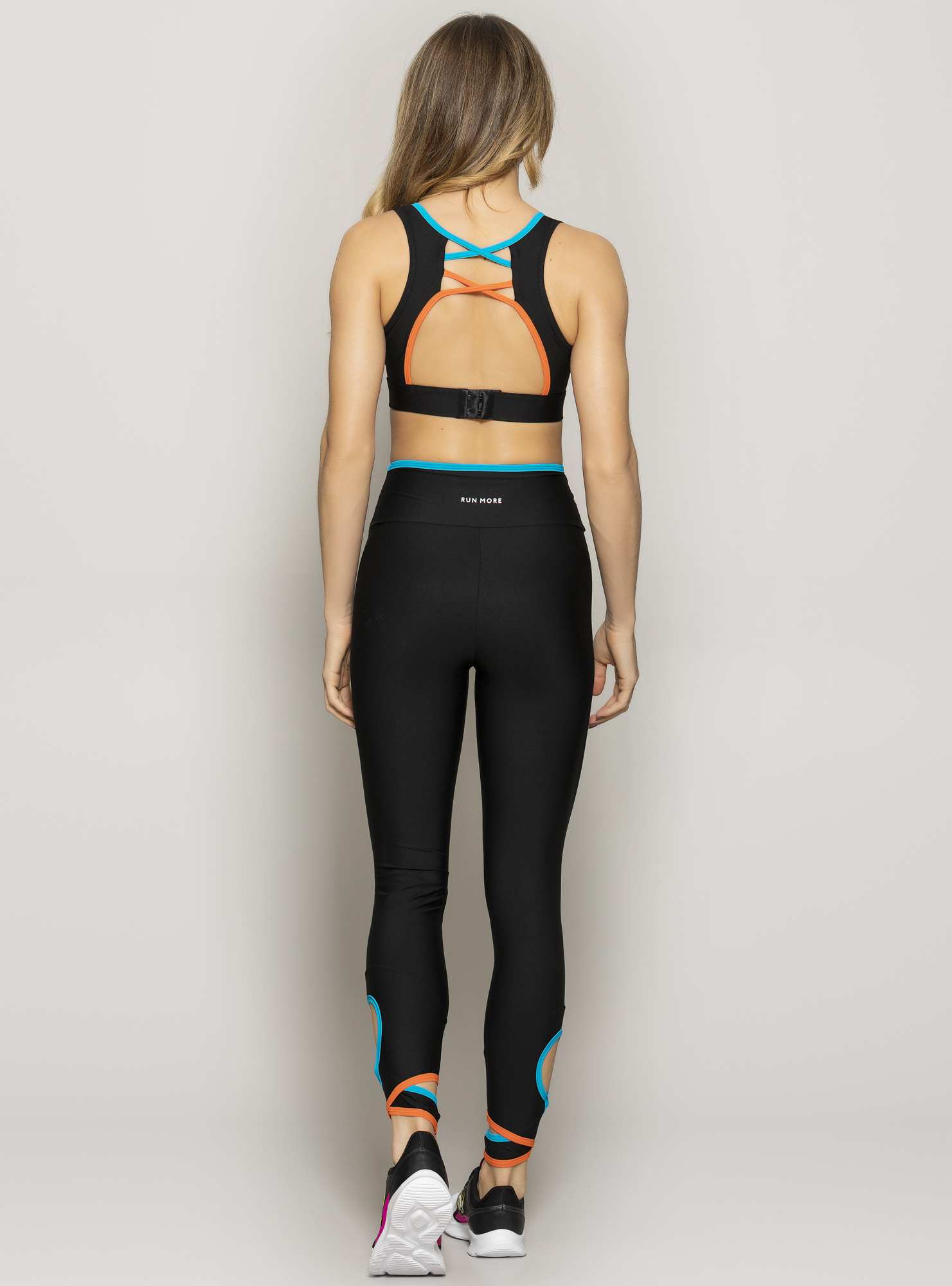 Top Light Lines Preto 02 / Azul 06