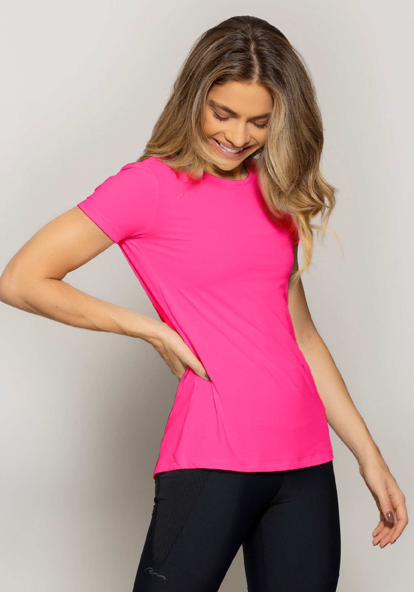 Blusa com Fenda Essencial Rosa 32
