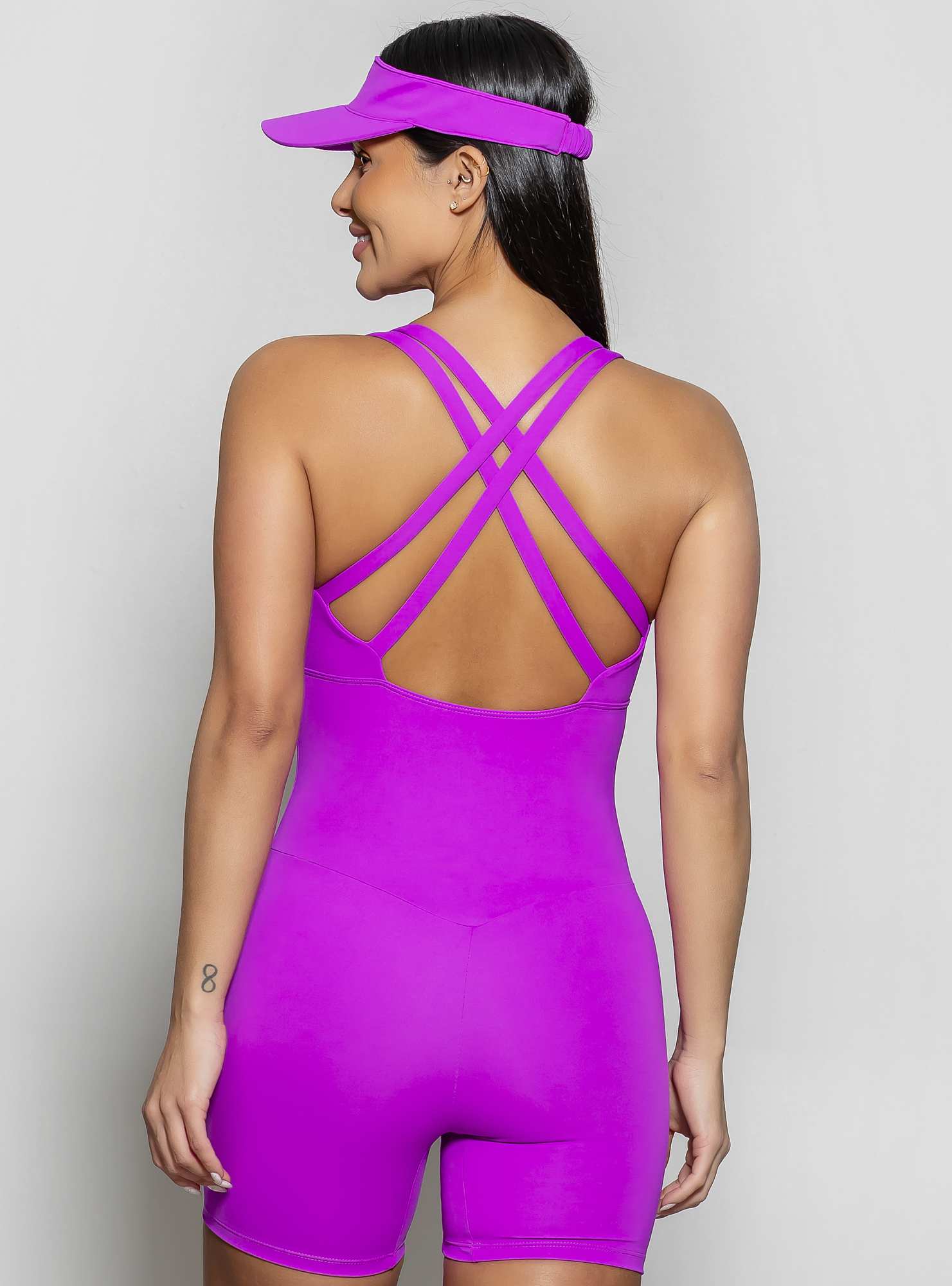 Macacão Bermuda Unique Roxo 13 / Preto