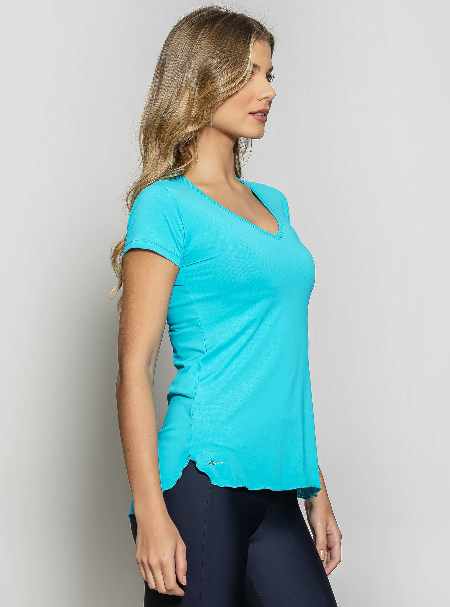 Blusa Alongada Essencial Azul 04