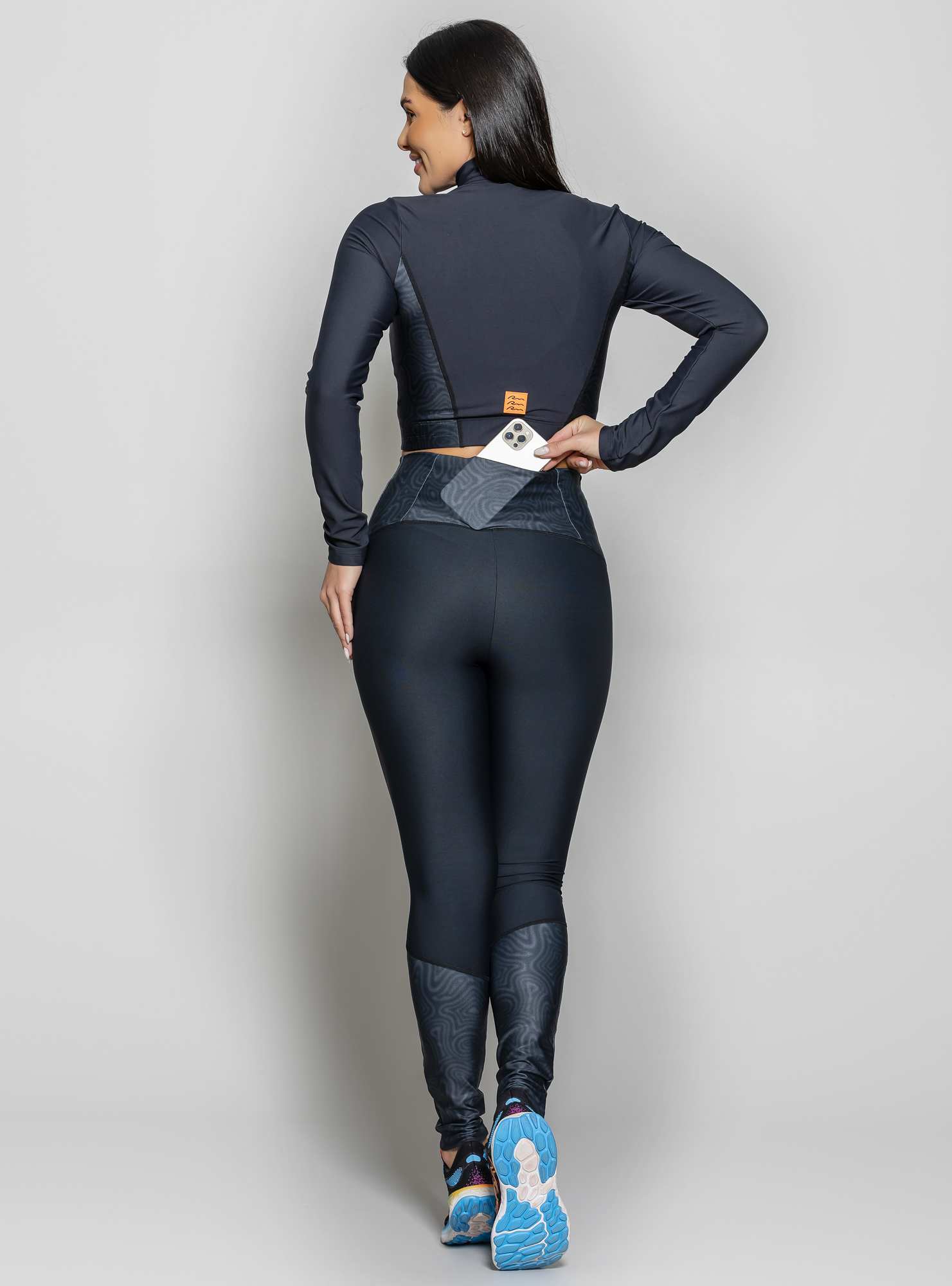 Jaqueta Cropped Unique Preto / Su 020