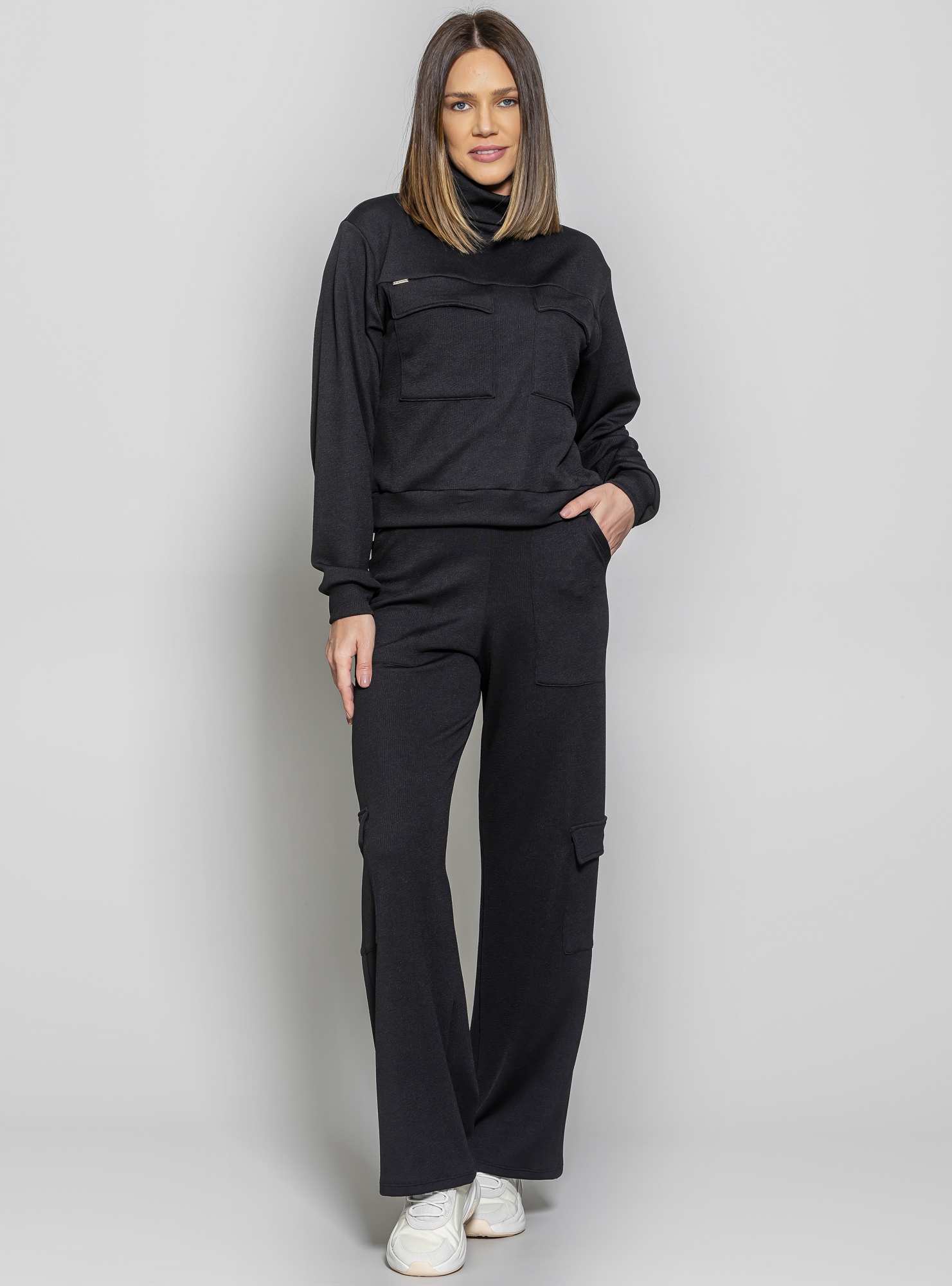 Blusão Gola Alta Cozy Preto