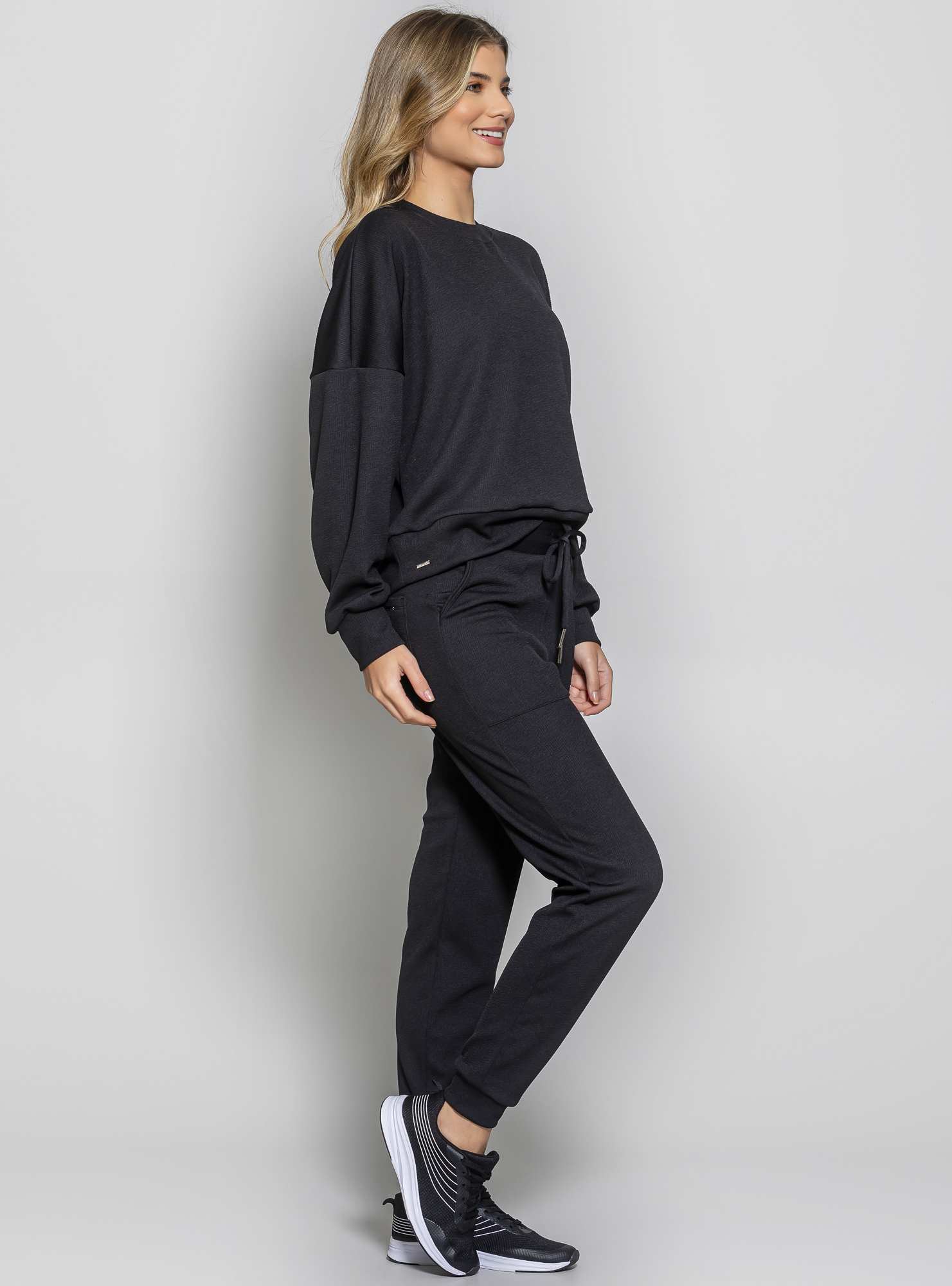 Blusão clean Cozy Preto
