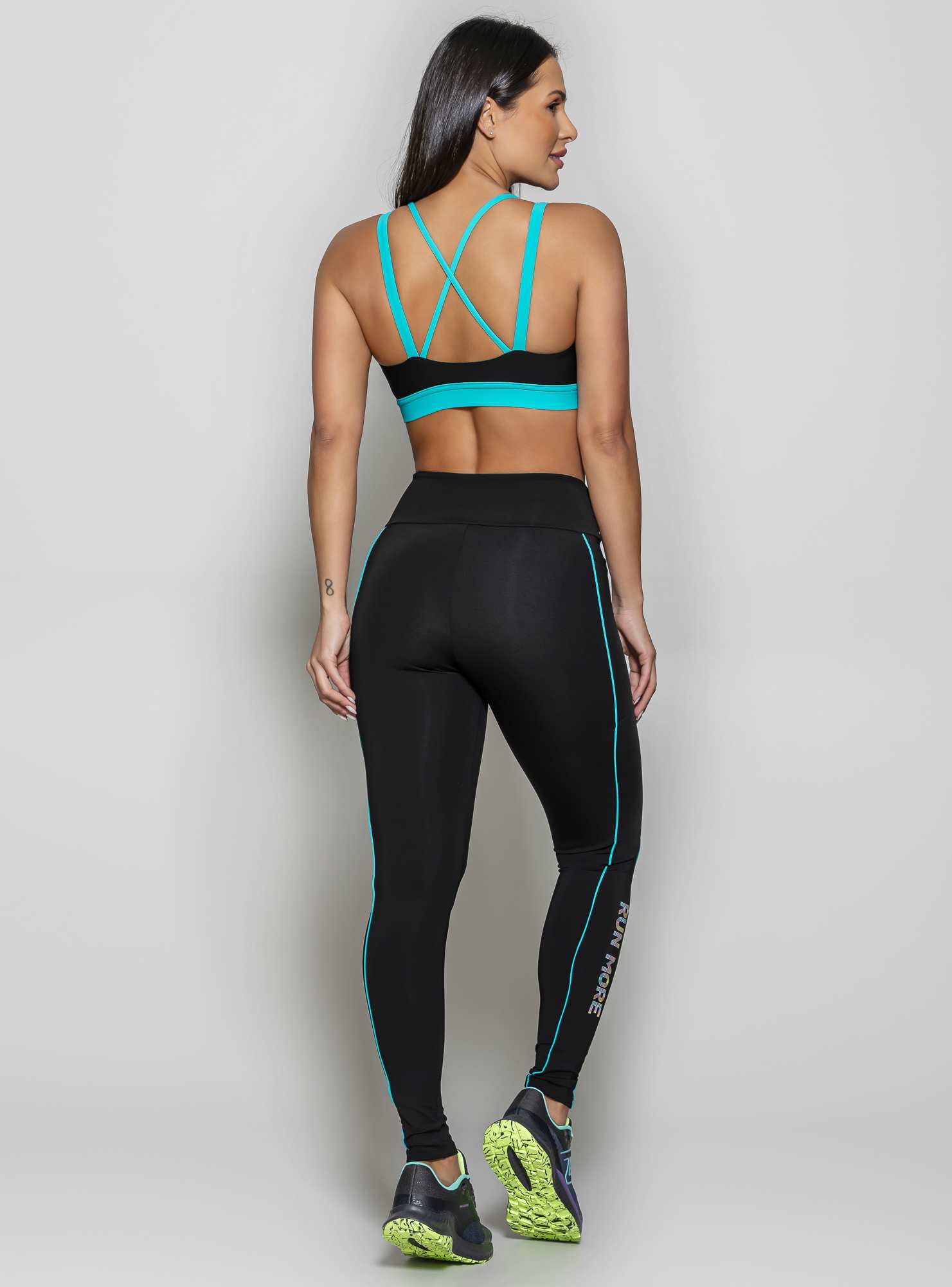 Legging com bolso Running Preto 02 / Azul 04