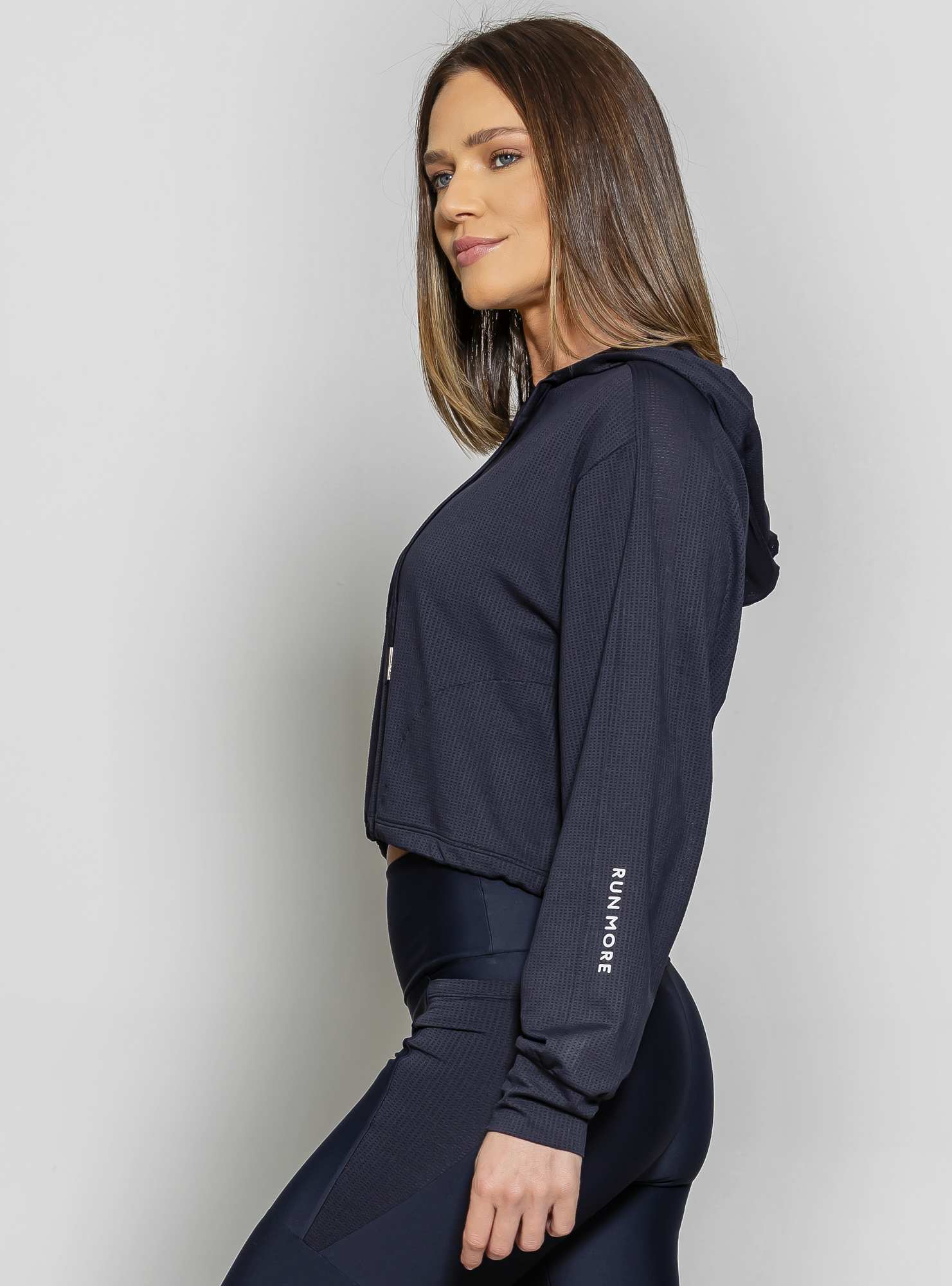 Blusão Max Fresh com Capuz Preto