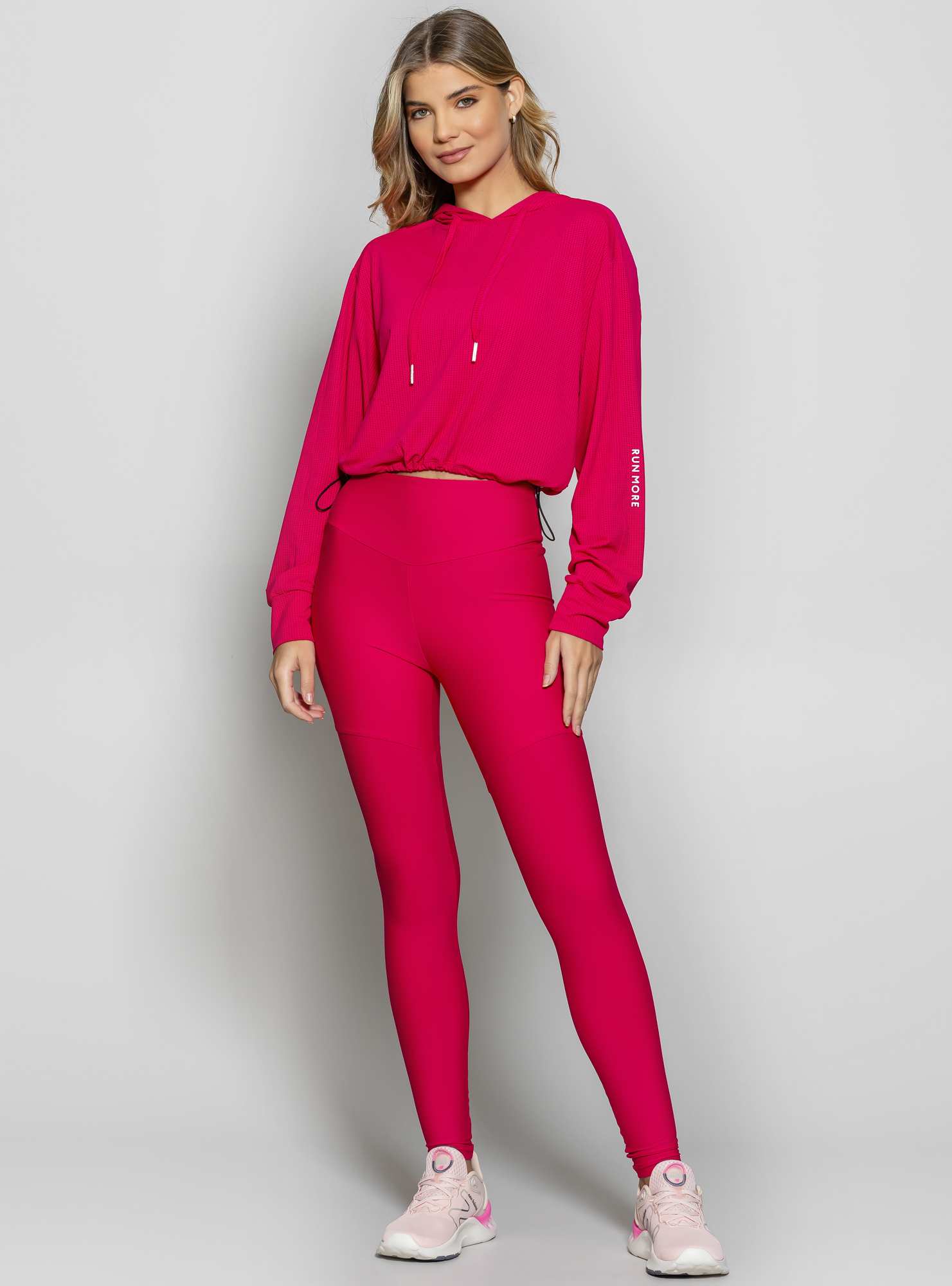 Blusão Max Fresh com Capuz Rosa 09