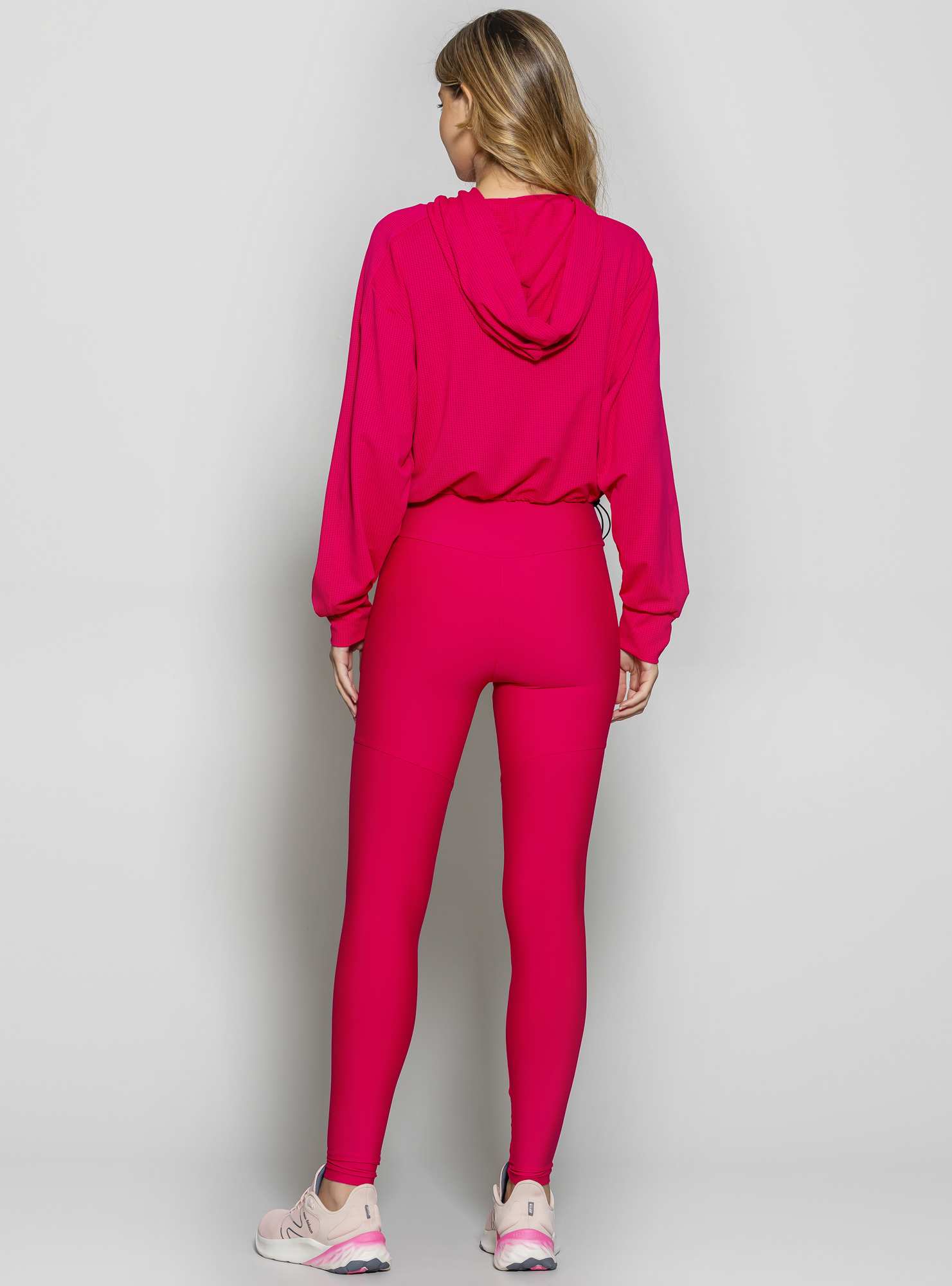 Blusão Max Fresh com Capuz Rosa 09