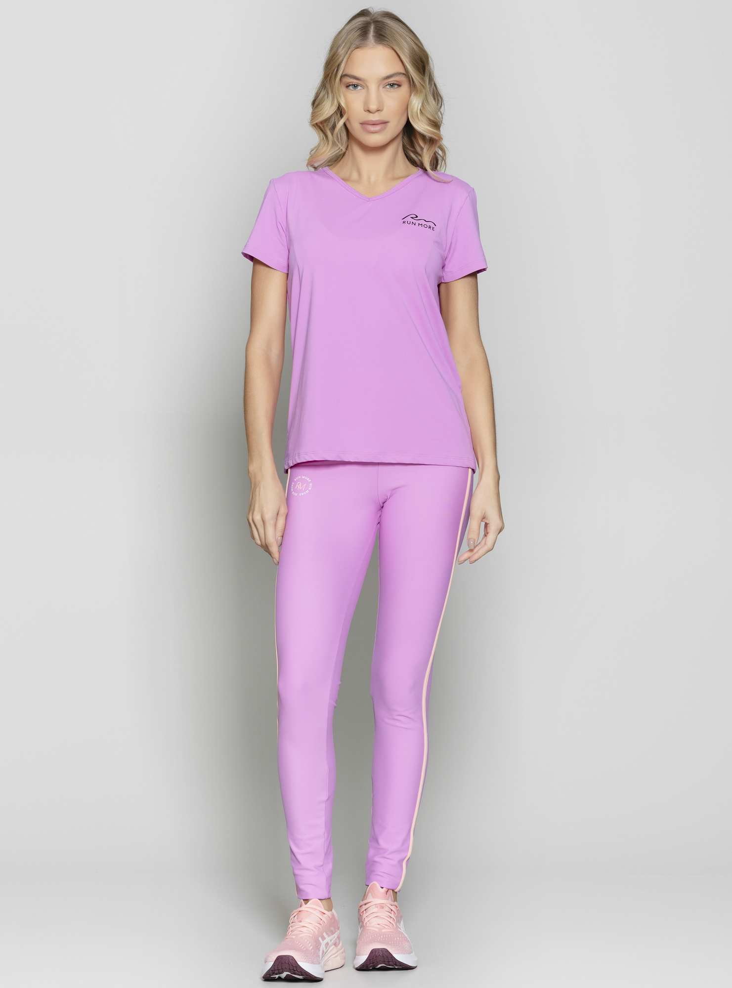 T-Shirt Essencial Roxo 22 / Preto