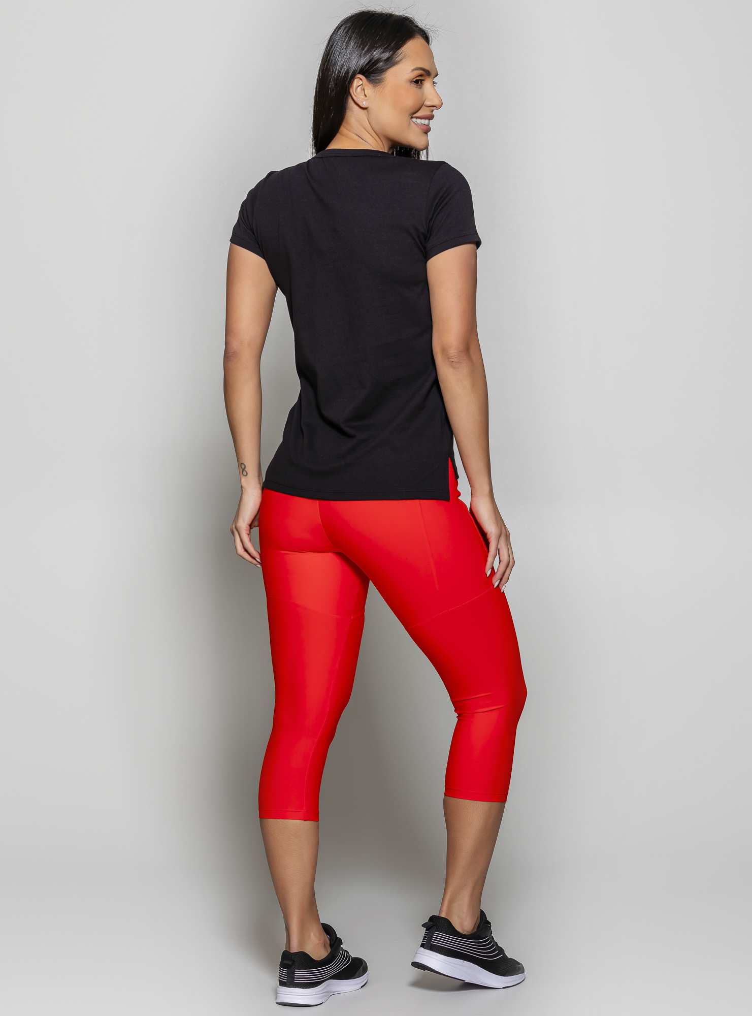 T-Shirt Graphic Preto