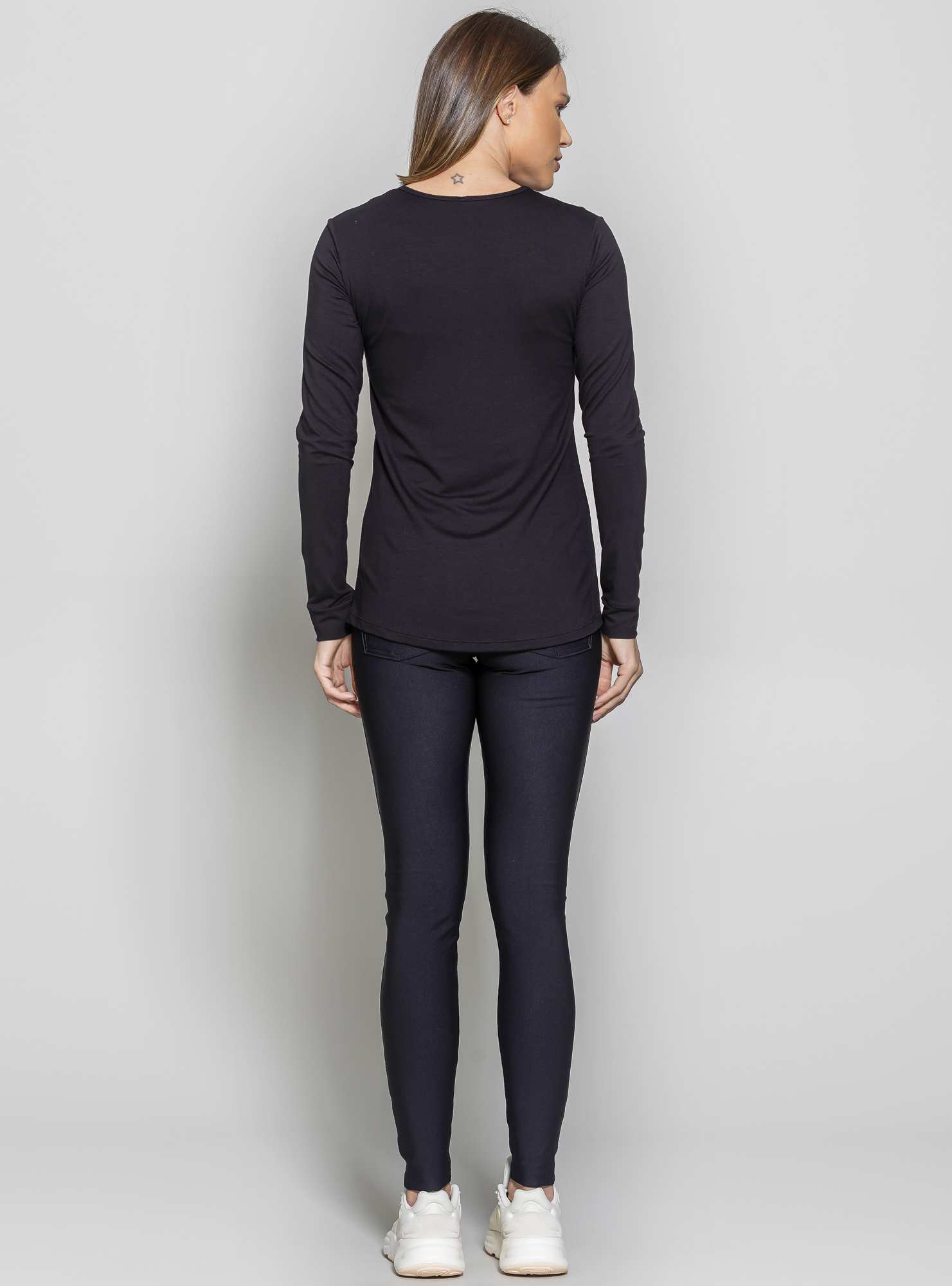 Blusa Alongada Athleisure Preto
