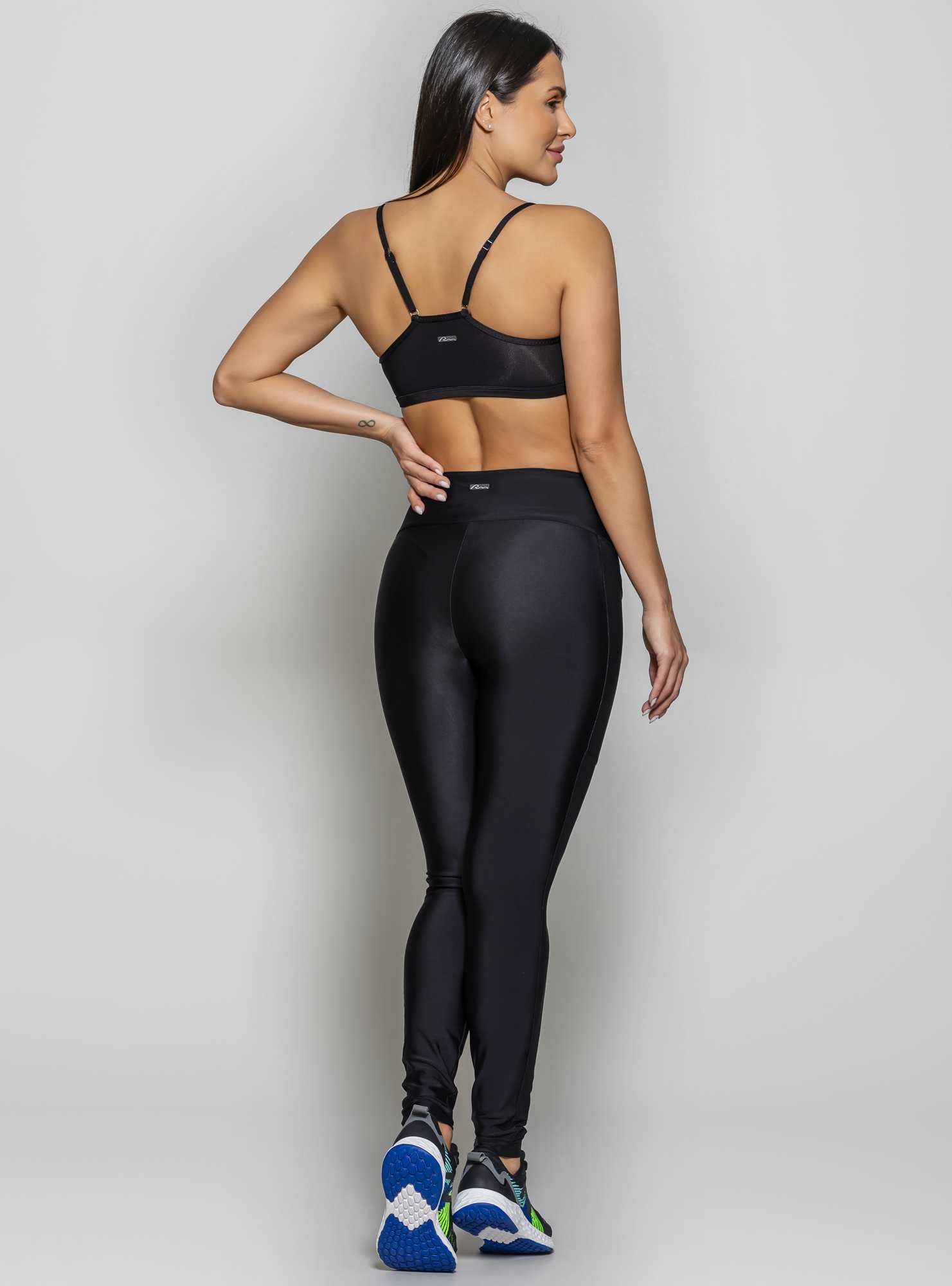 Legging com Bolsos Shape Preto
